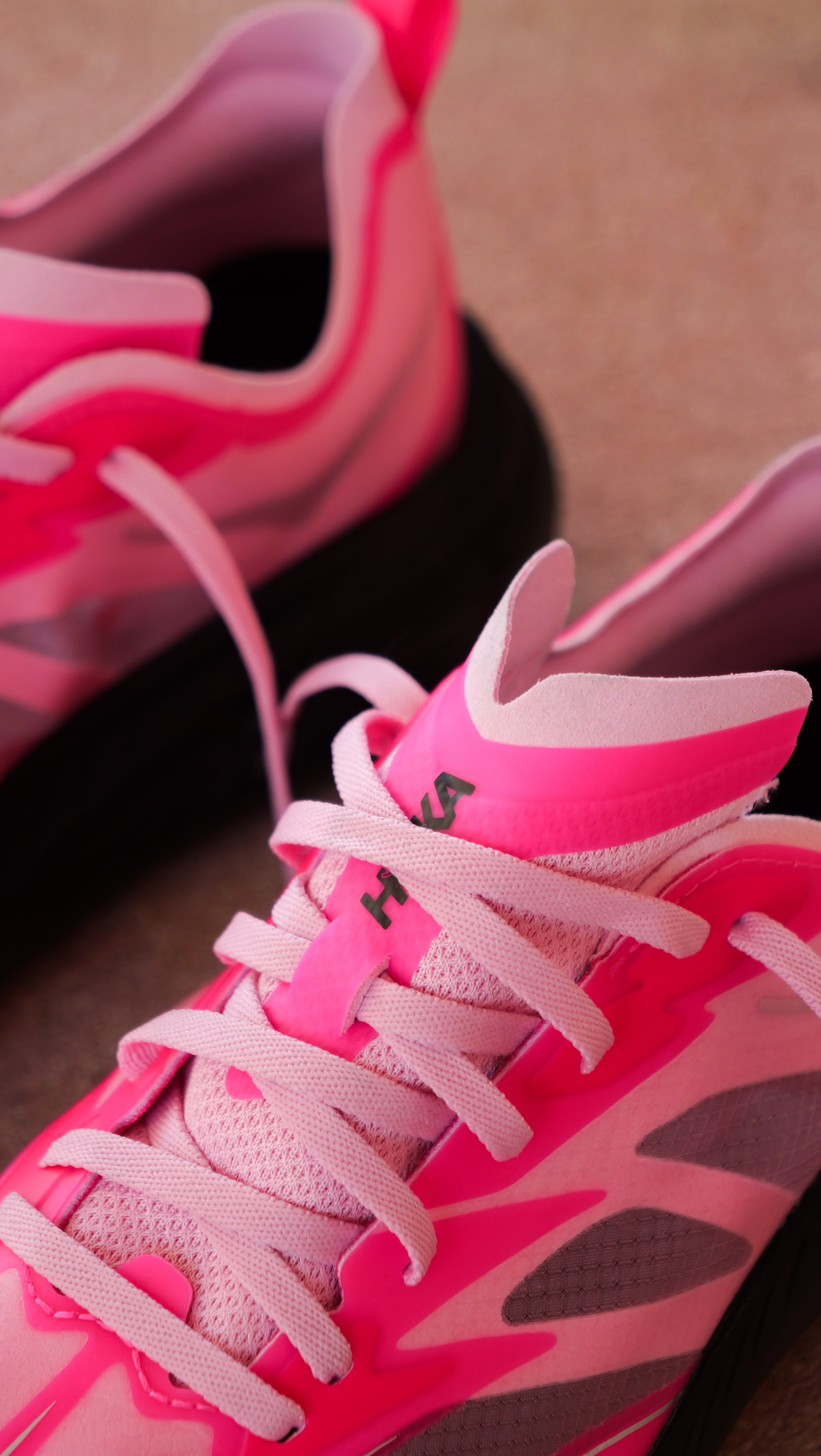 Hoka Mafate Speed 4 Lite (Pink/Black) - HOKA