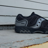 Saucony "Matrix" (Black/Metallic) - Saucony