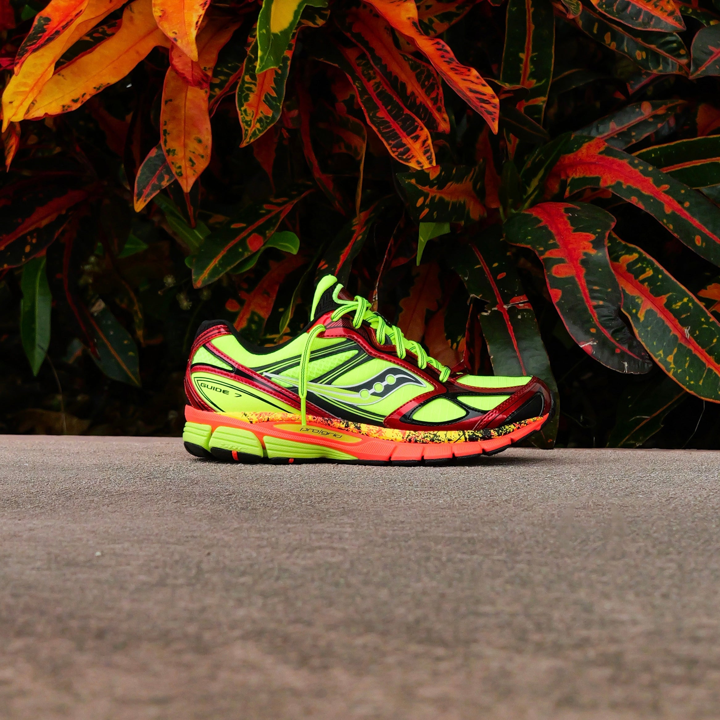 Mens Saucony ProGrid Guide 7 (Canary) - Saucony
