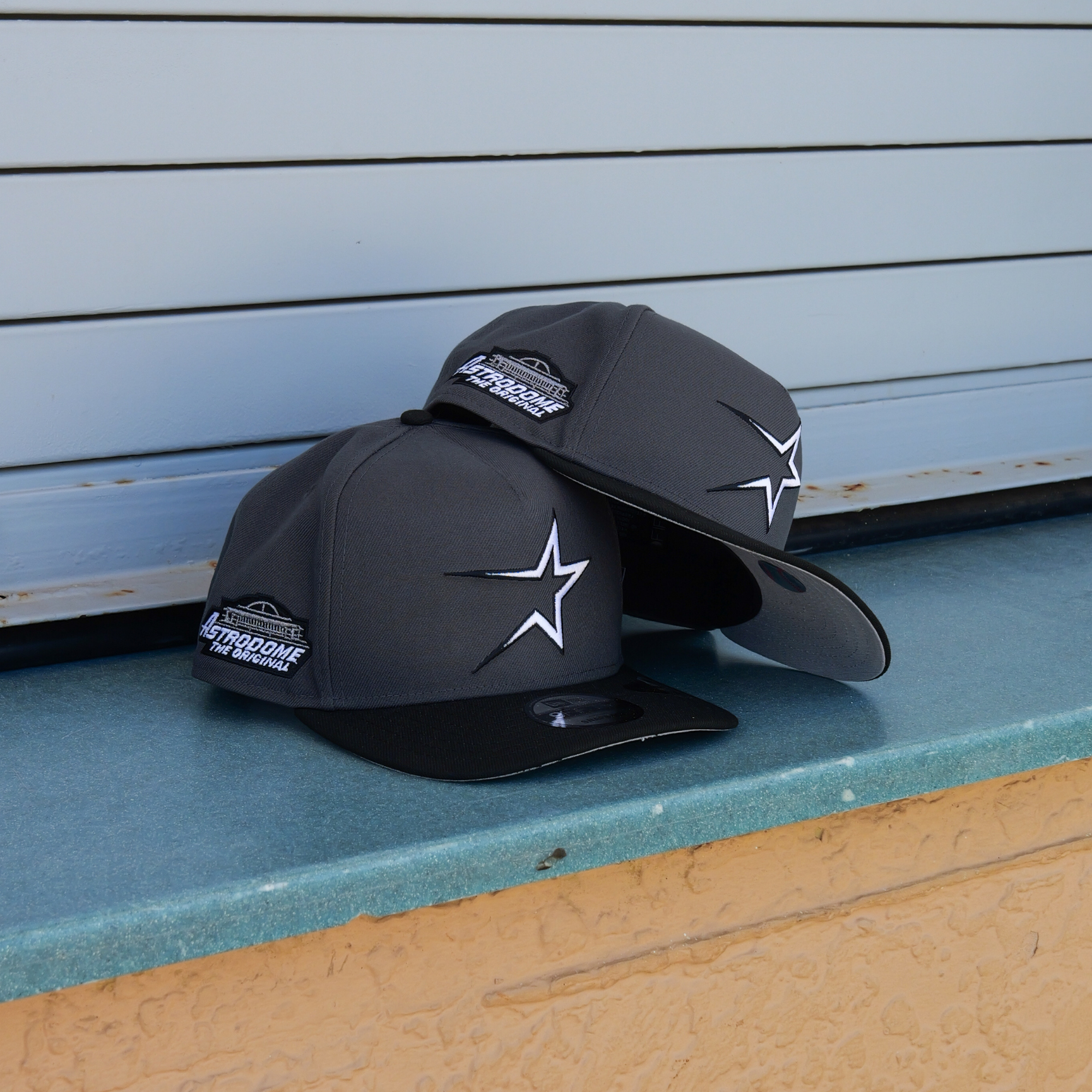 New Era Houston Astros Astrodome 9FIFTY A-Frame Snapback-(Charcoal/Black) - New Era