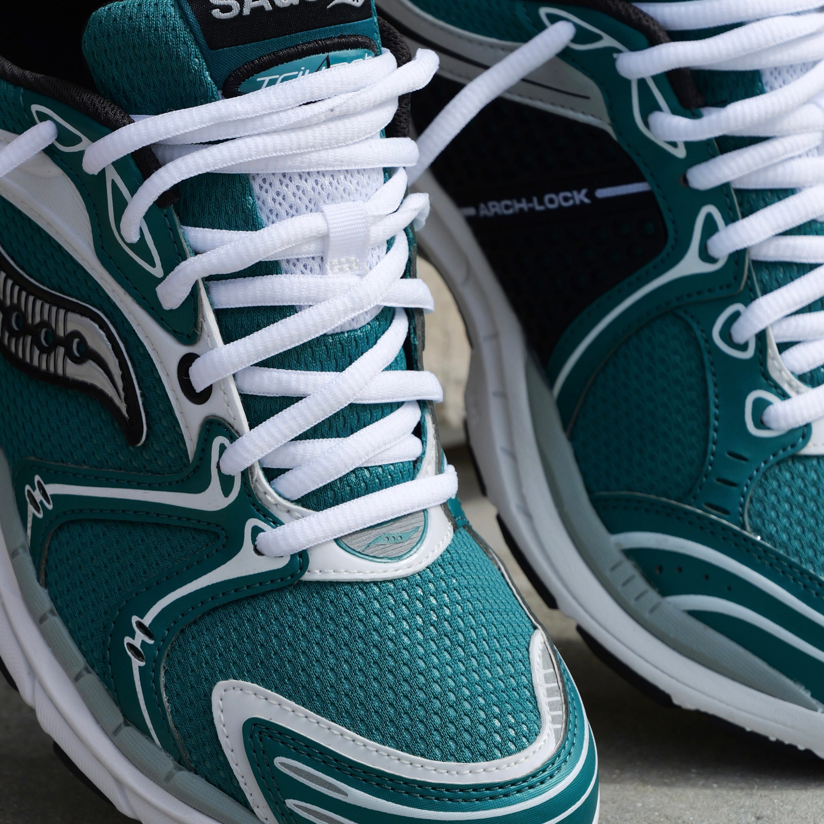 Mens Saucony ProGrid Triumph 4 (Teal/Silver) - Saucony