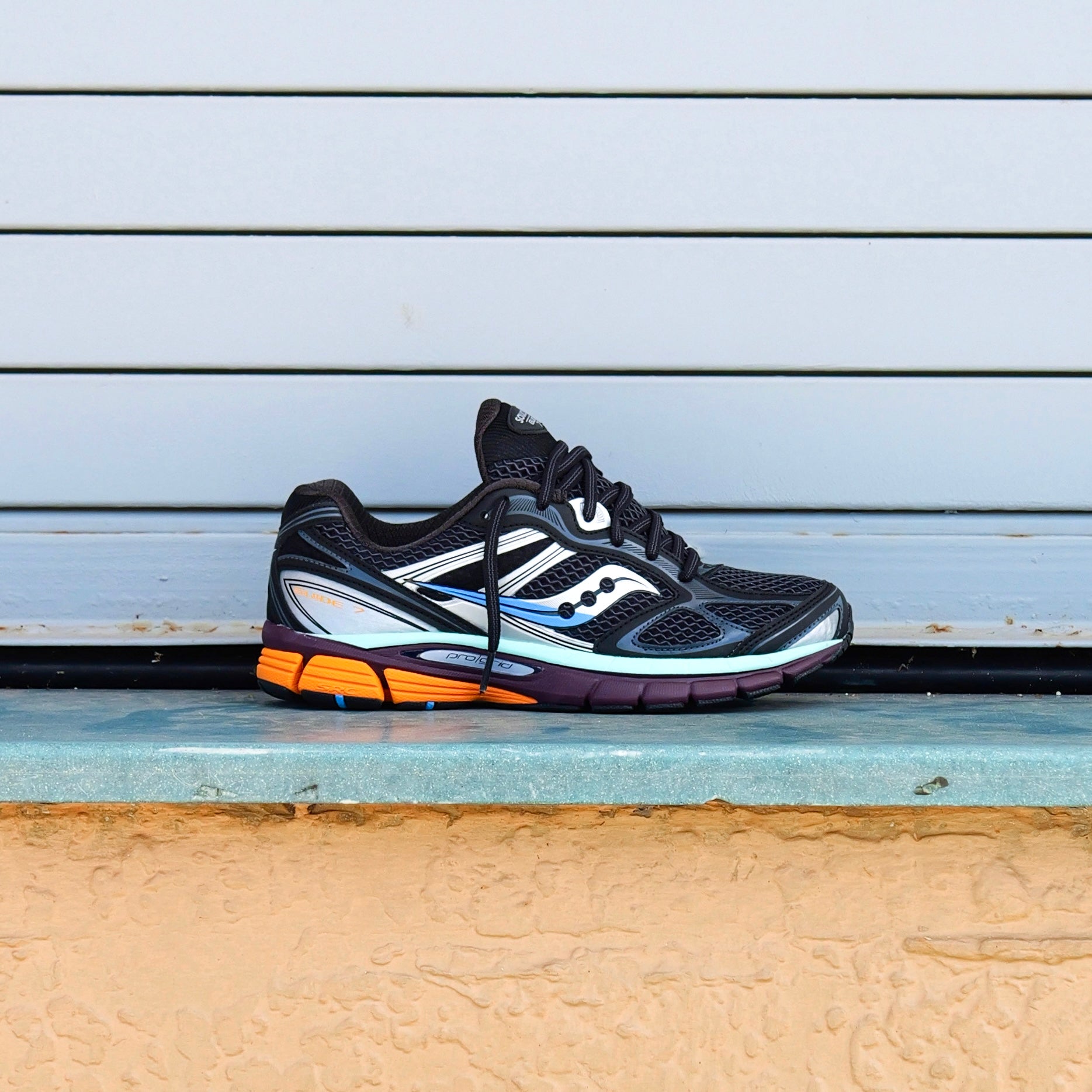 Mens Saucony ProGrid Guide 7 (Black/Multi) - Saucony