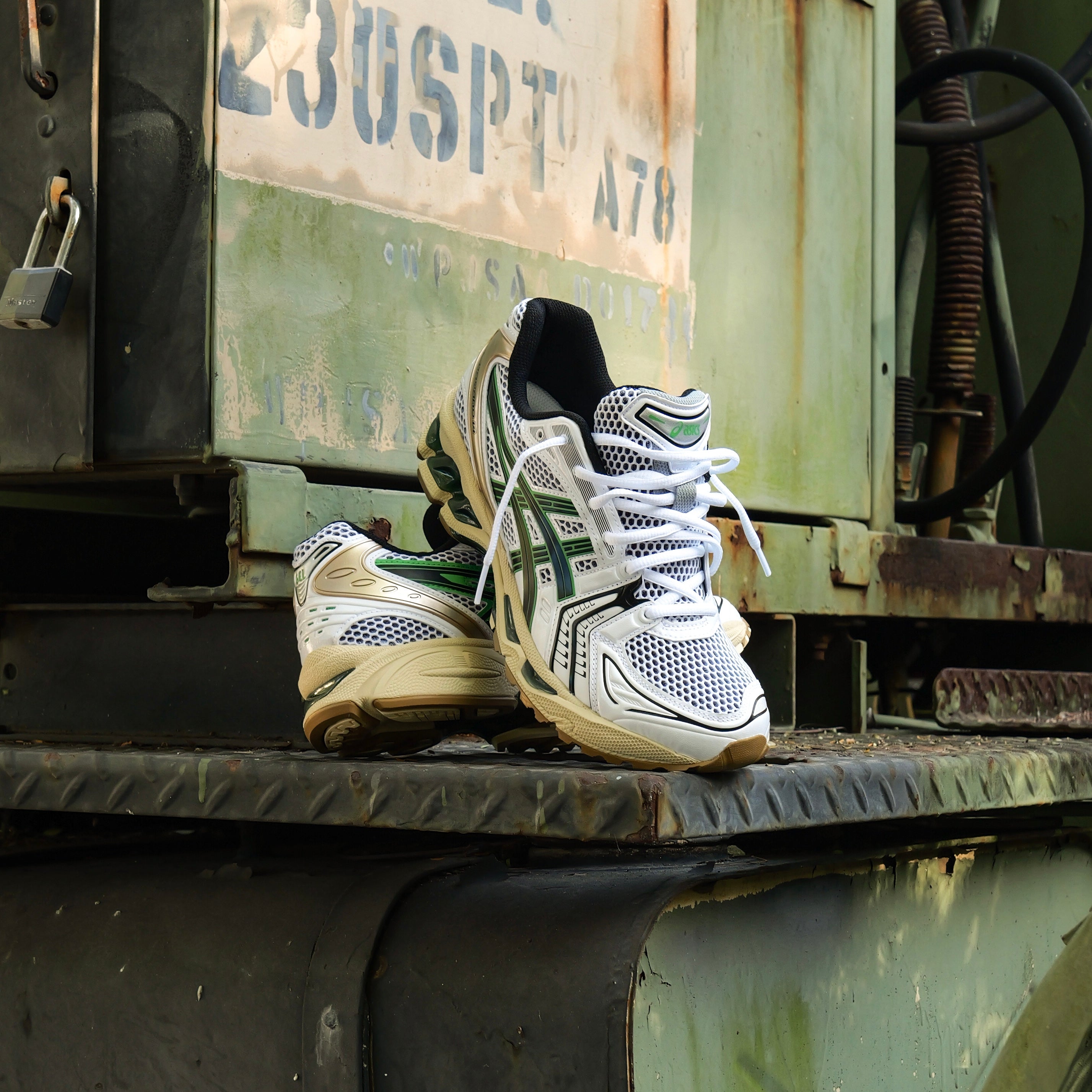 Mens Asics Gel-Kayano 14 (White/Hinoki Beige) - Asics