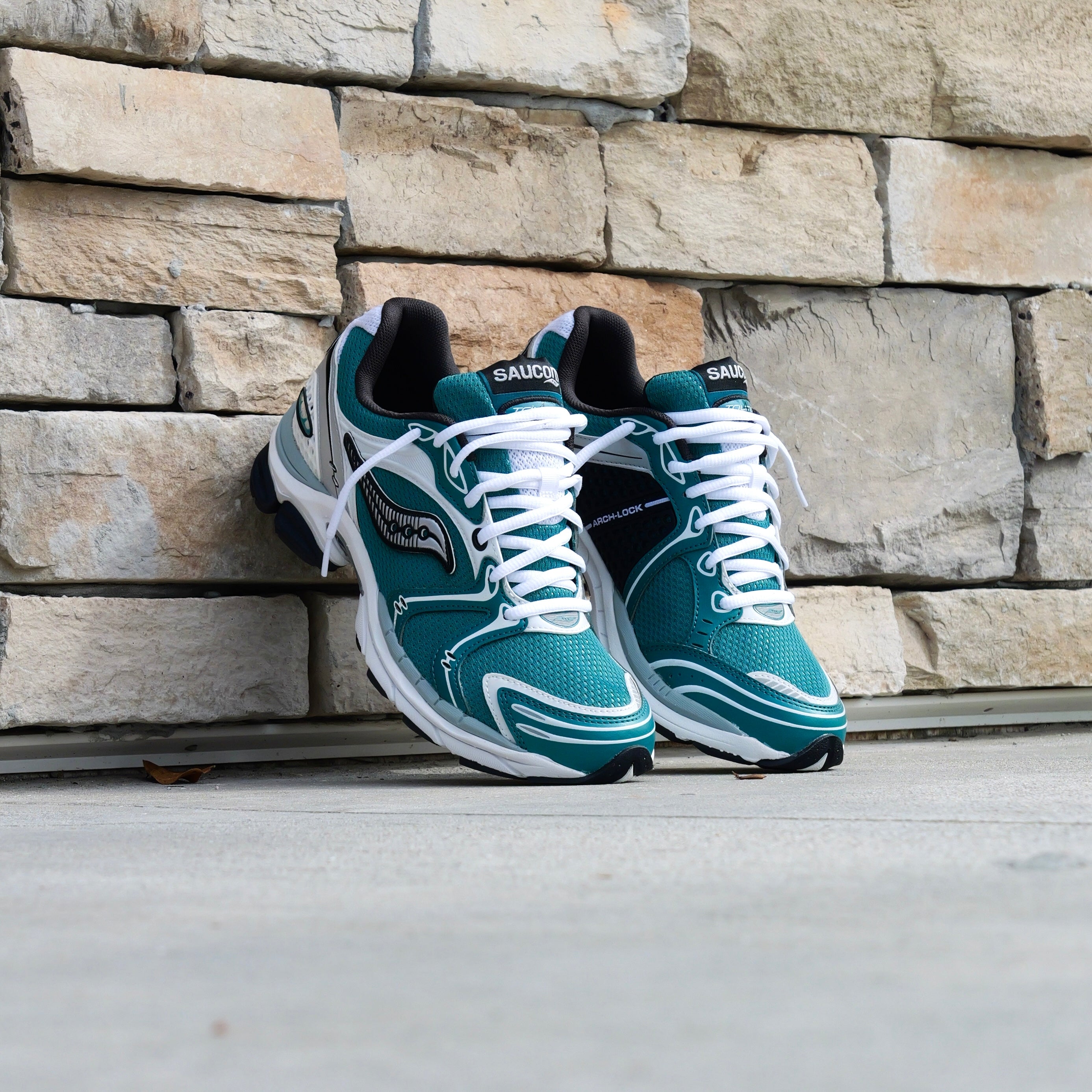 Mens Saucony ProGrid Triumph 4 (Teal/Silver) - Saucony