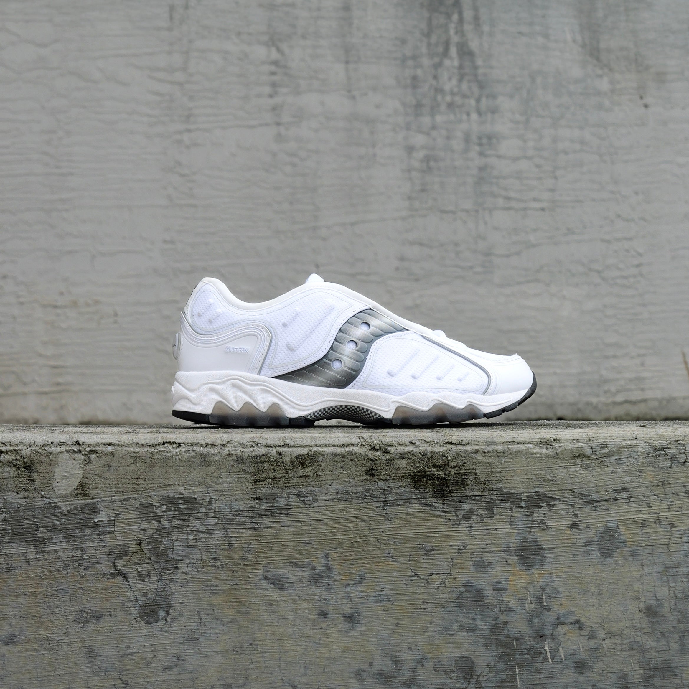 Saucony "Matrix" (White/Metallic) - Saucony