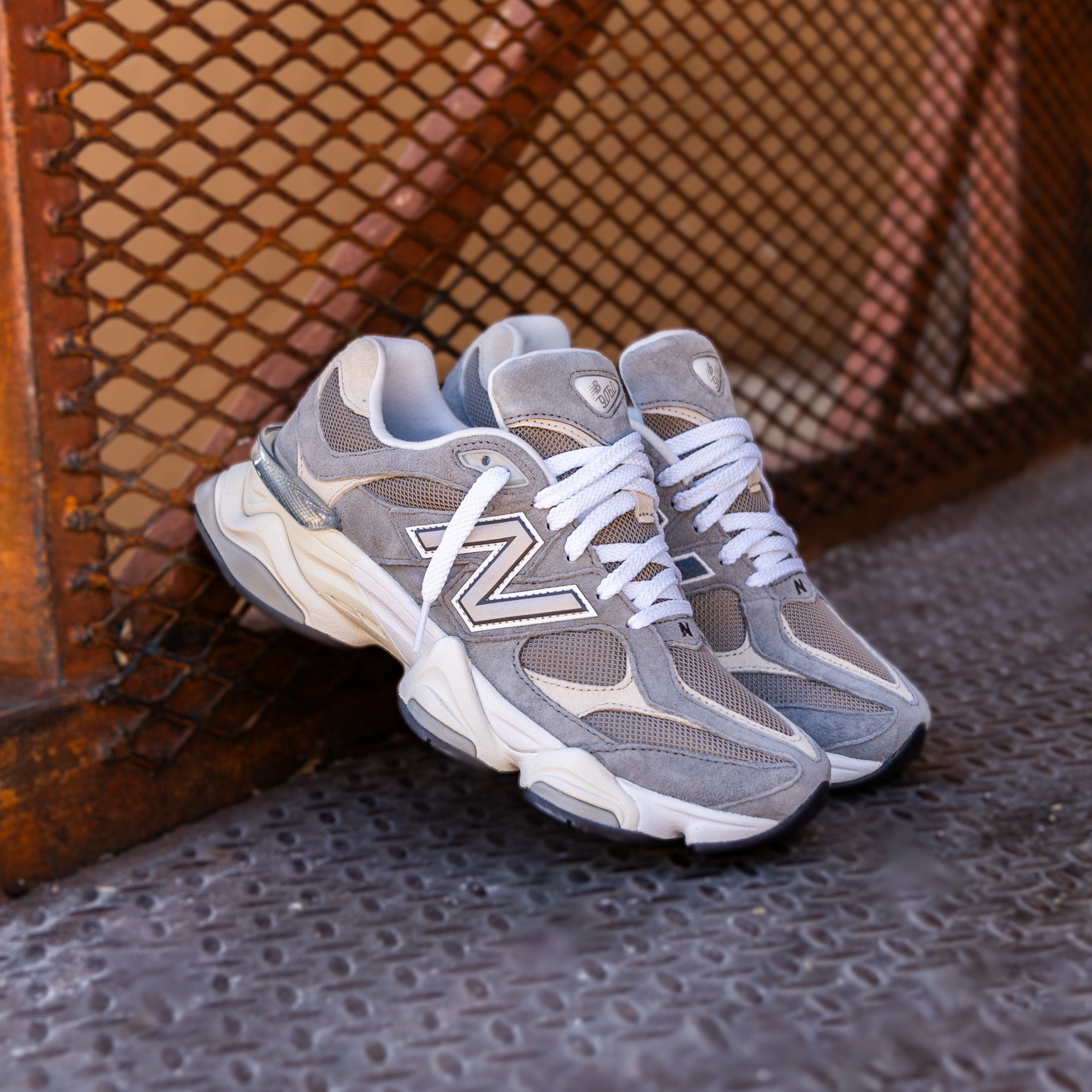 Mens New Balance 9060 (Grey/Brown) - U9060LBA