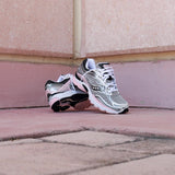 Mens Saucony ProGrid Omni 9 (Silver/Pink) - Saucony