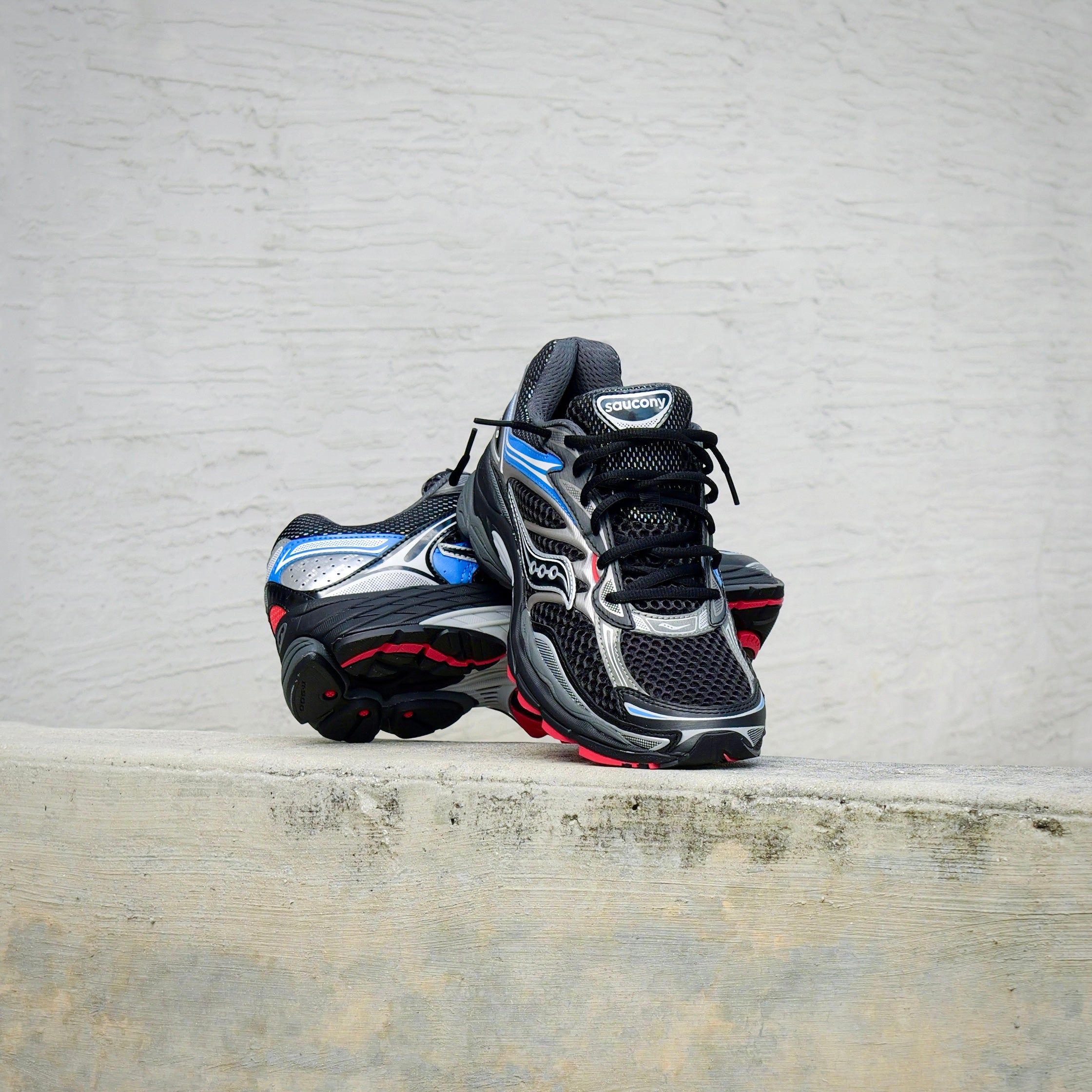 Mens Saucony ProGrid Omni 9 (Black/Multi) - Saucony