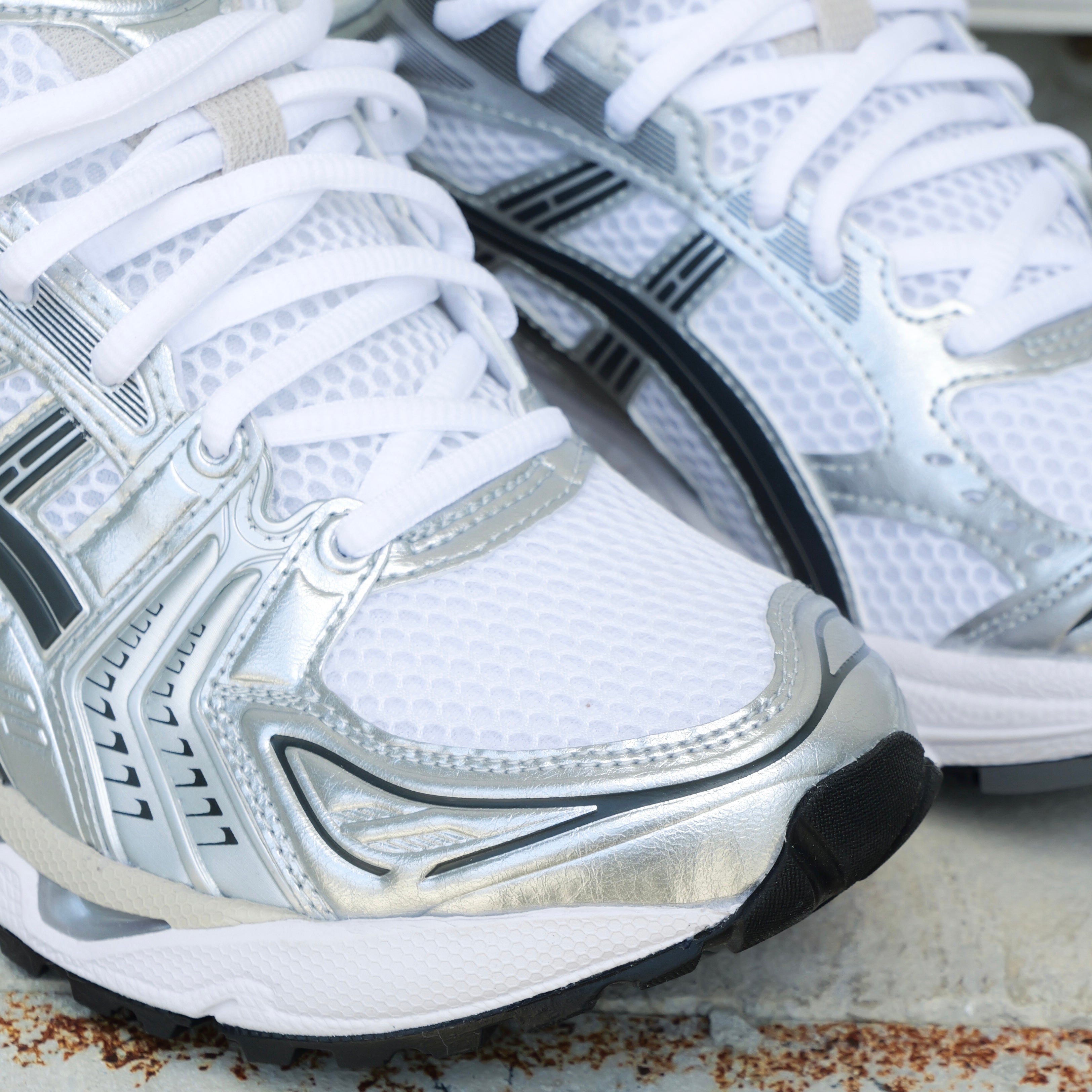 Mens Asics Gel-Kayano 14 (White/Graphite Grey) - Asics