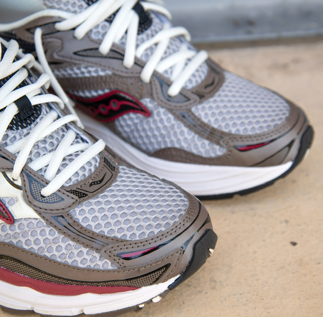 Mens Saucony ProGrid Omni 9 (Brown/Red) - Saucony
