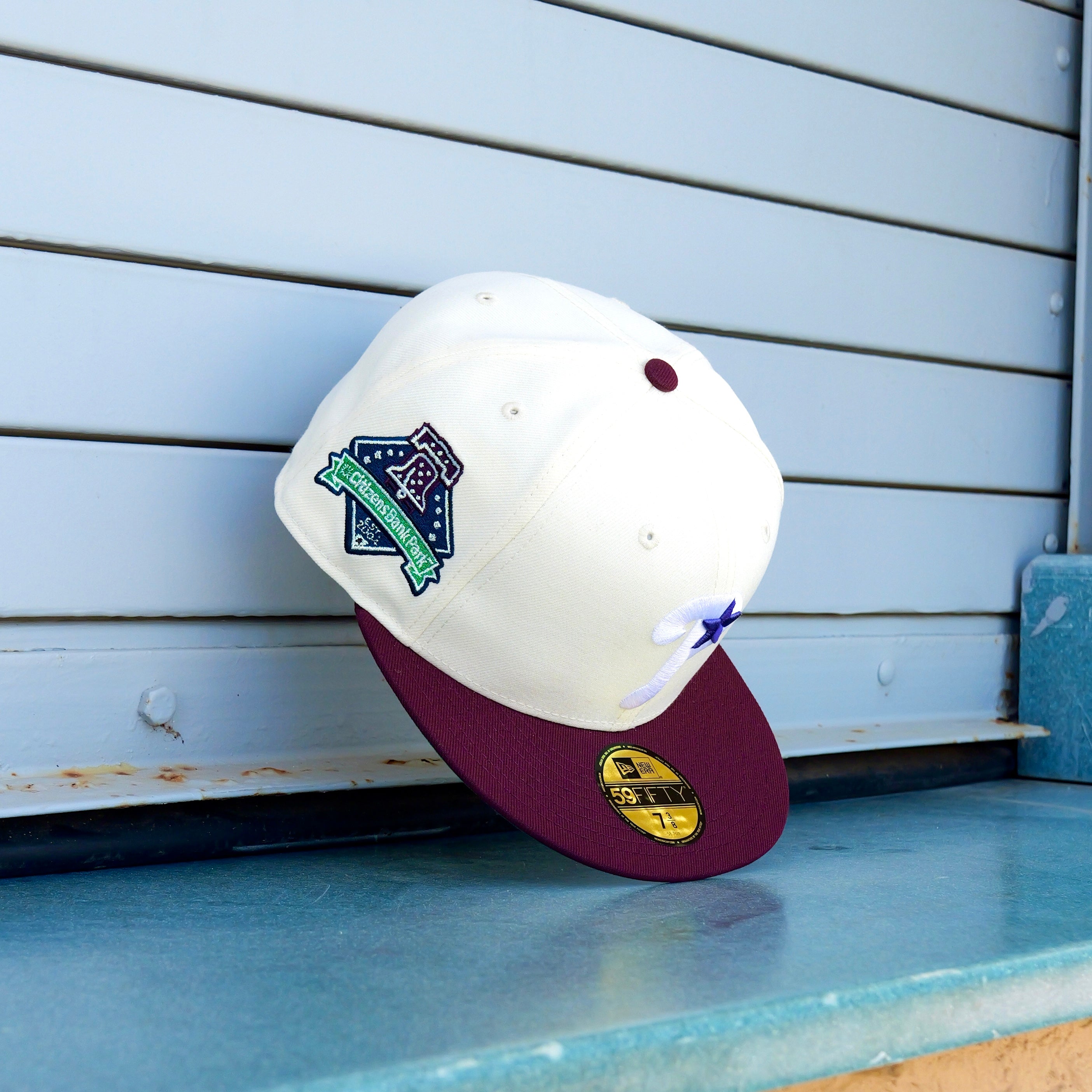 New Era Philadelphia Phillies Citizens Bank Park Side Patch Fitted (Chrome/Maroon) - New Era