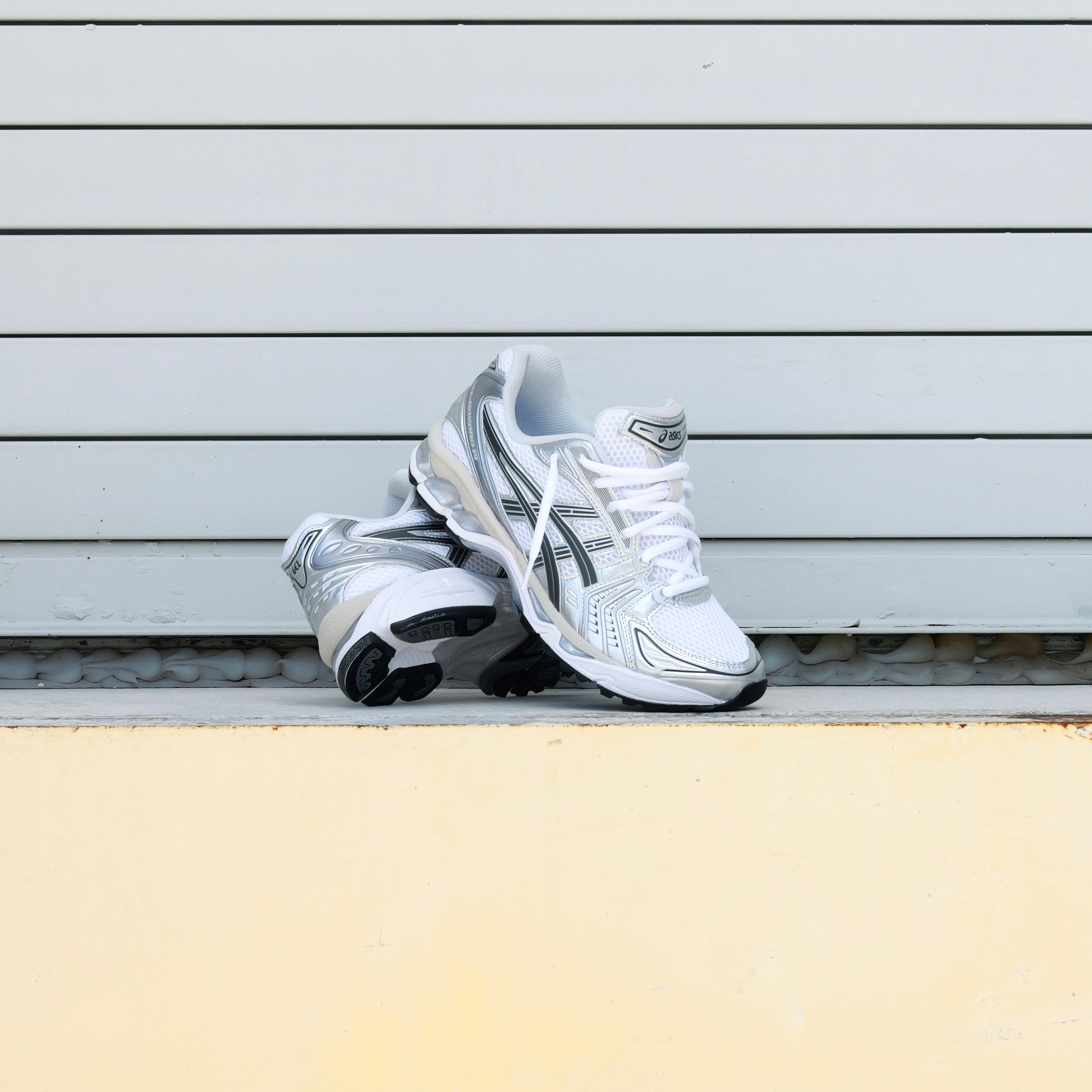Mens Asics Gel-Kayano 14 (White/Graphite Grey) - Asics