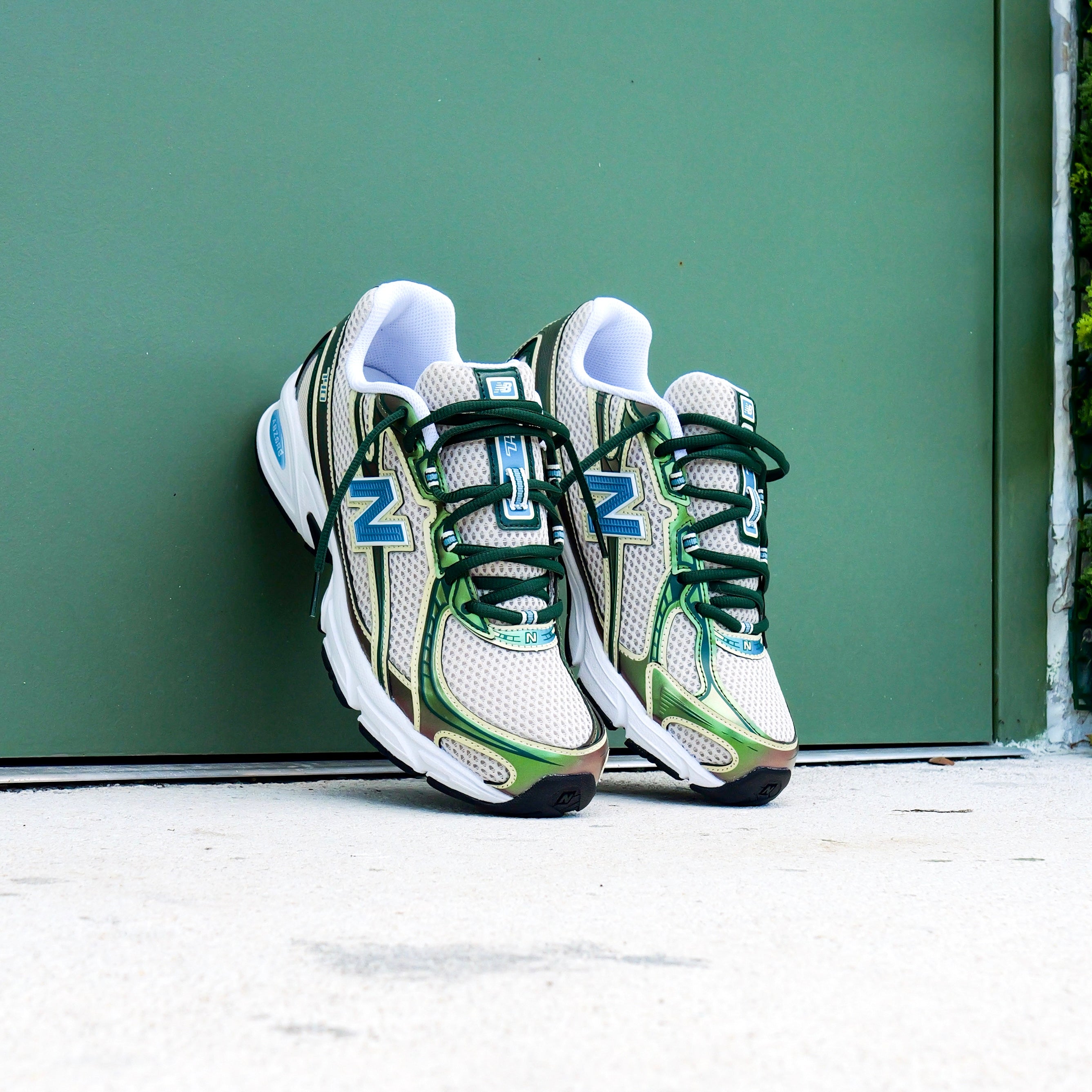Mens New Balance 740 (Timberwolf/Altitude Metallic) - (U74066L)