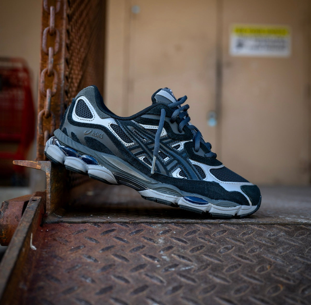 Mens Asics Gel-NYC (Graphite Grey/Black) - VIP Asics