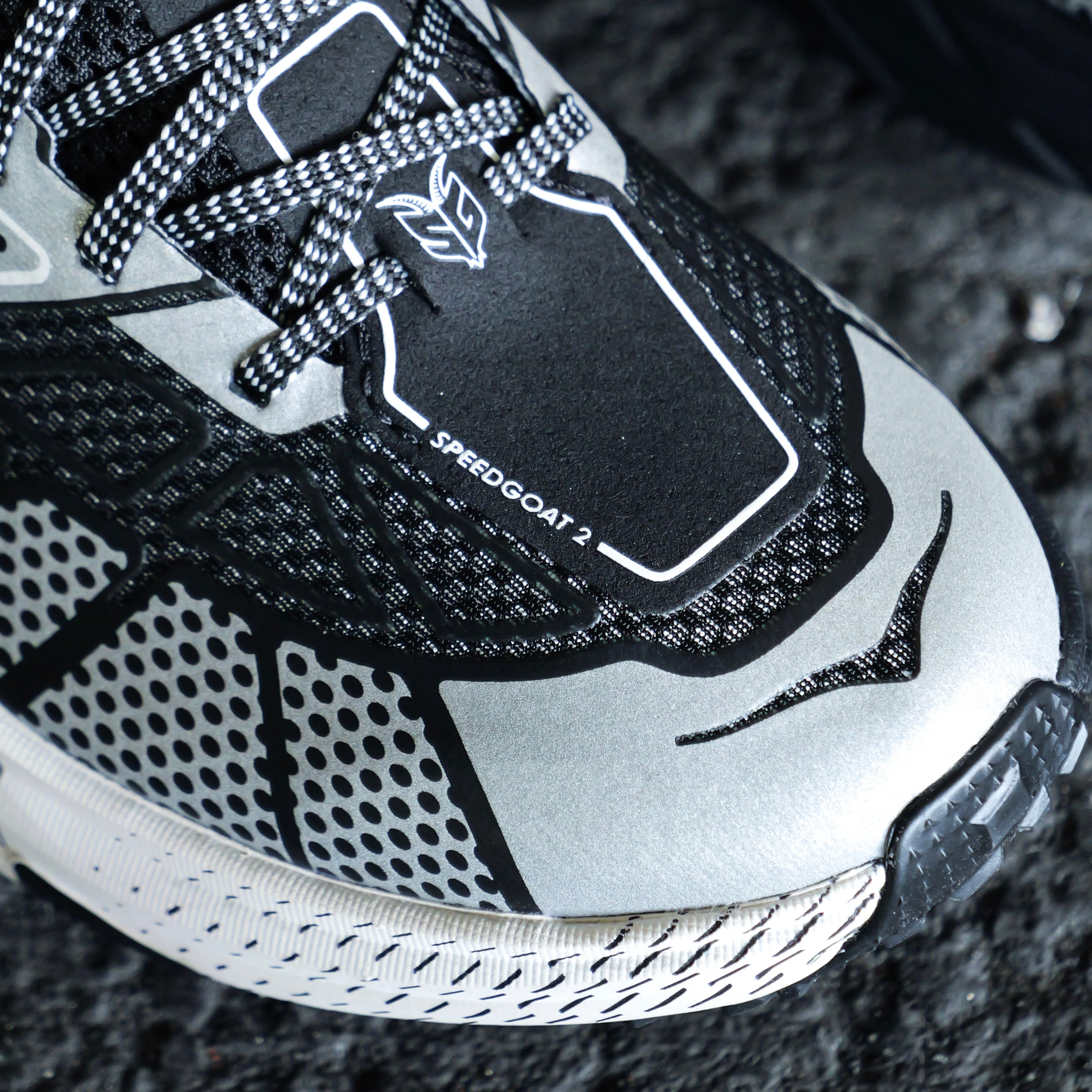 Hoka U SpeedGoat 2 TS BKSTR (Black / Stardust) - HOKA