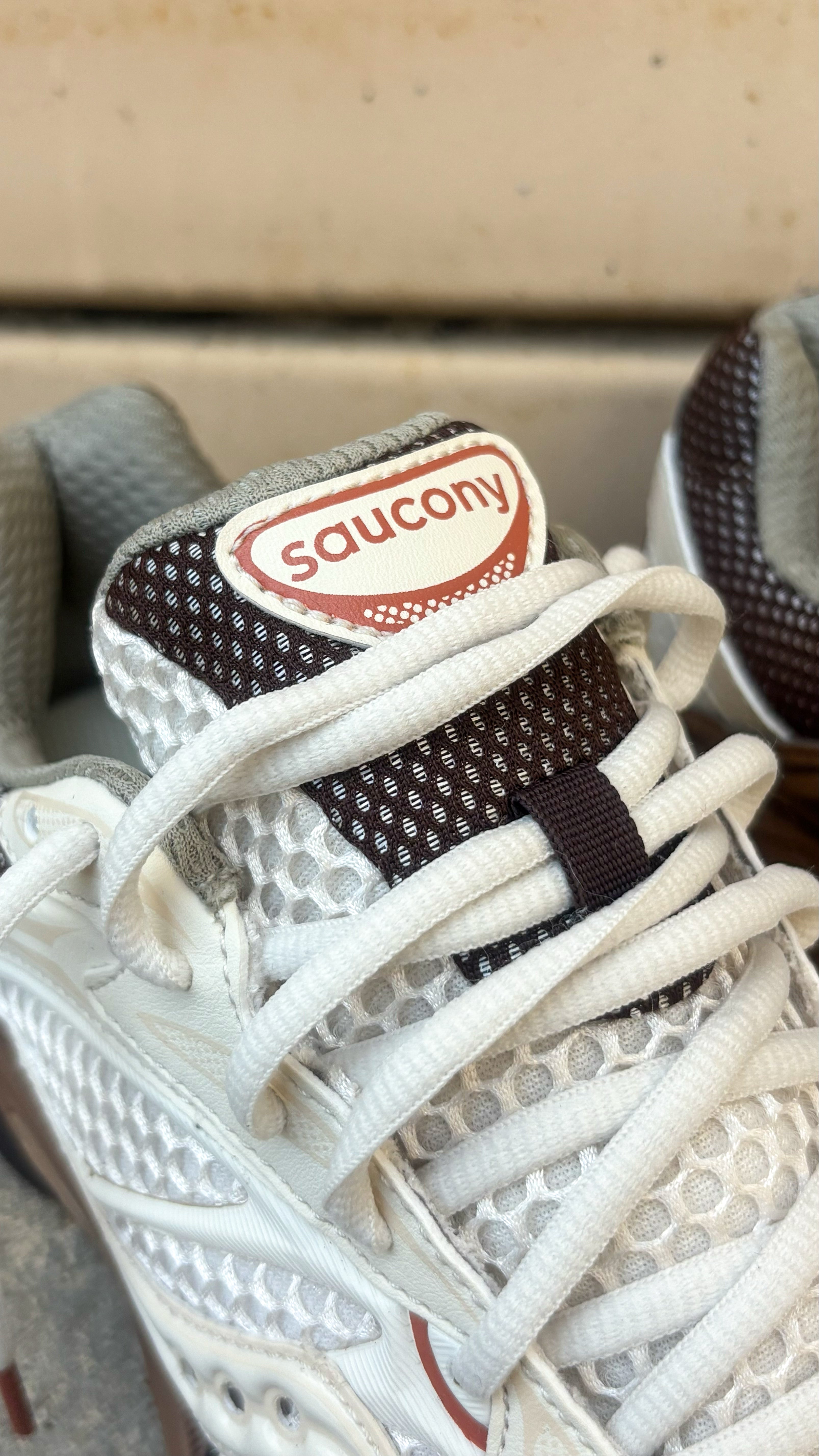 Mens Saucony ProGrid Omni 9 (Almond/Coca)