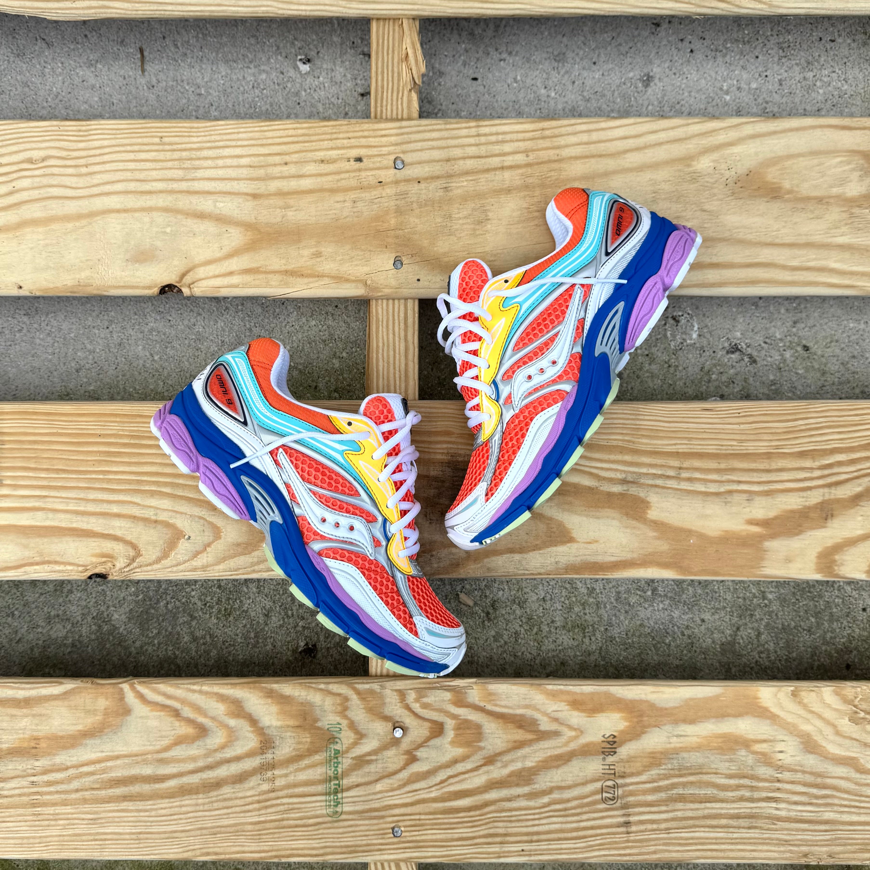 Mens Saucony ProGrid Omni 9 (Orange/Multi) - Saucony