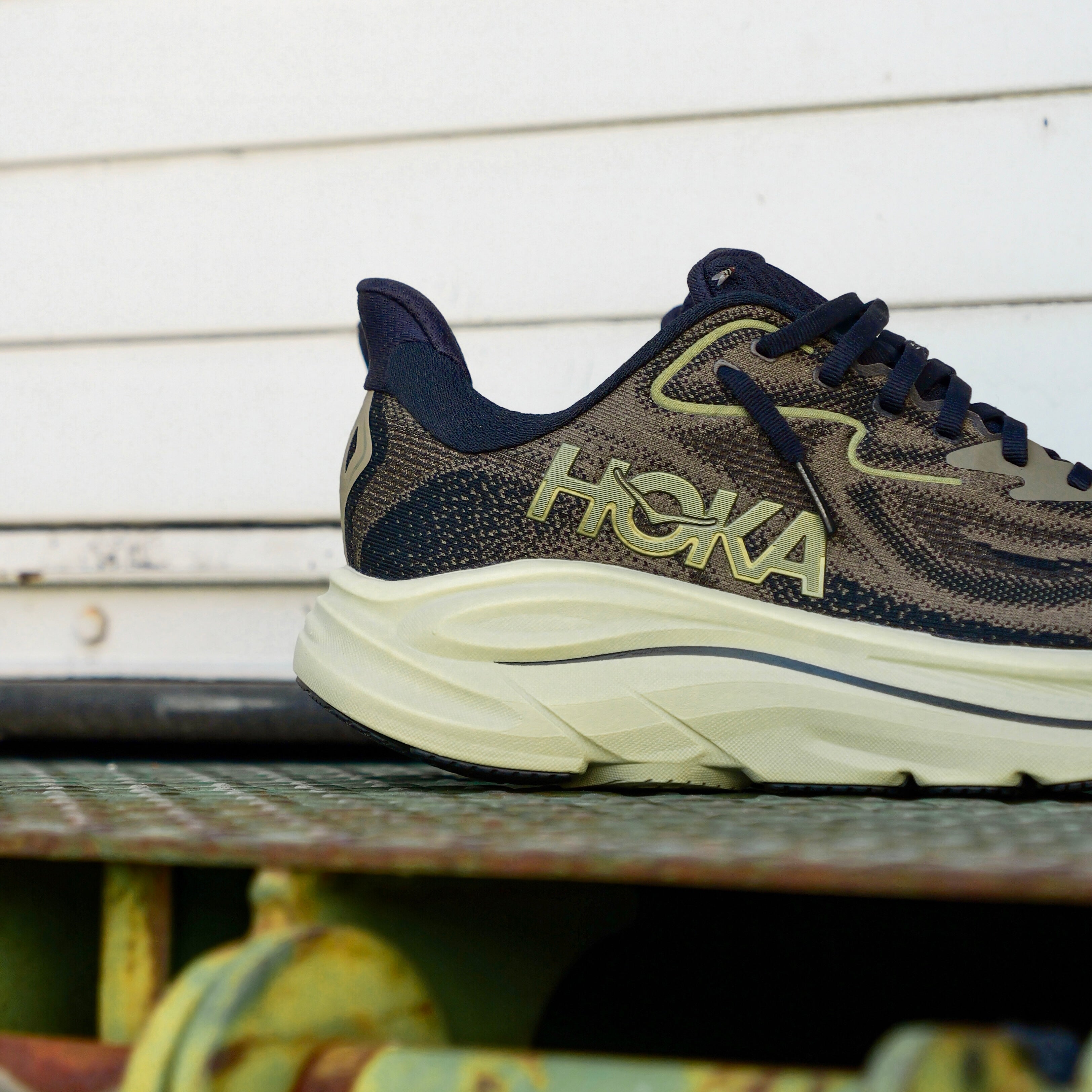 Mens HOKA Clifton 10 (Dark Roast/Black) - HOKA