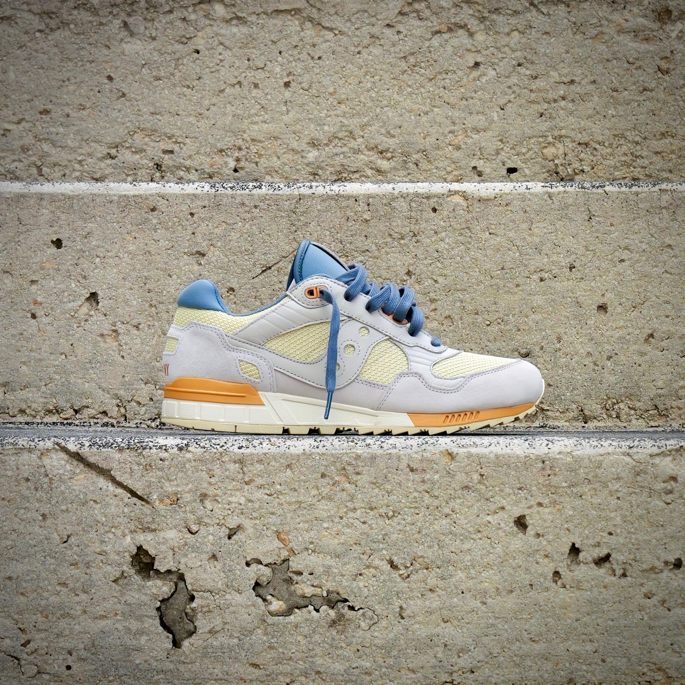 Mens Saucony Shadow 5000 (Tofu/Buckskin) - Saucony