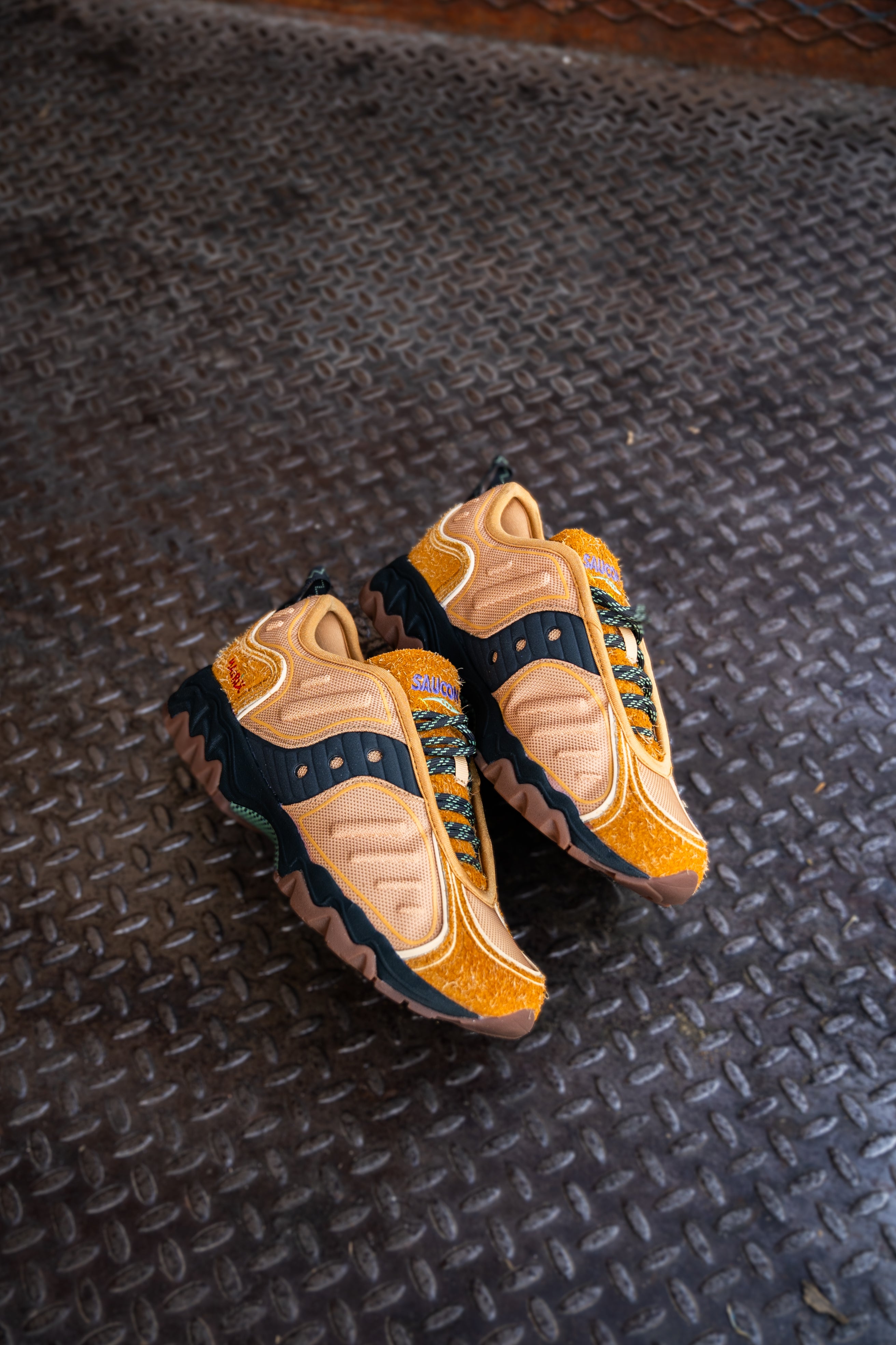 Colour Plus X Saucony "Matrix" M (Harvest Wheat)