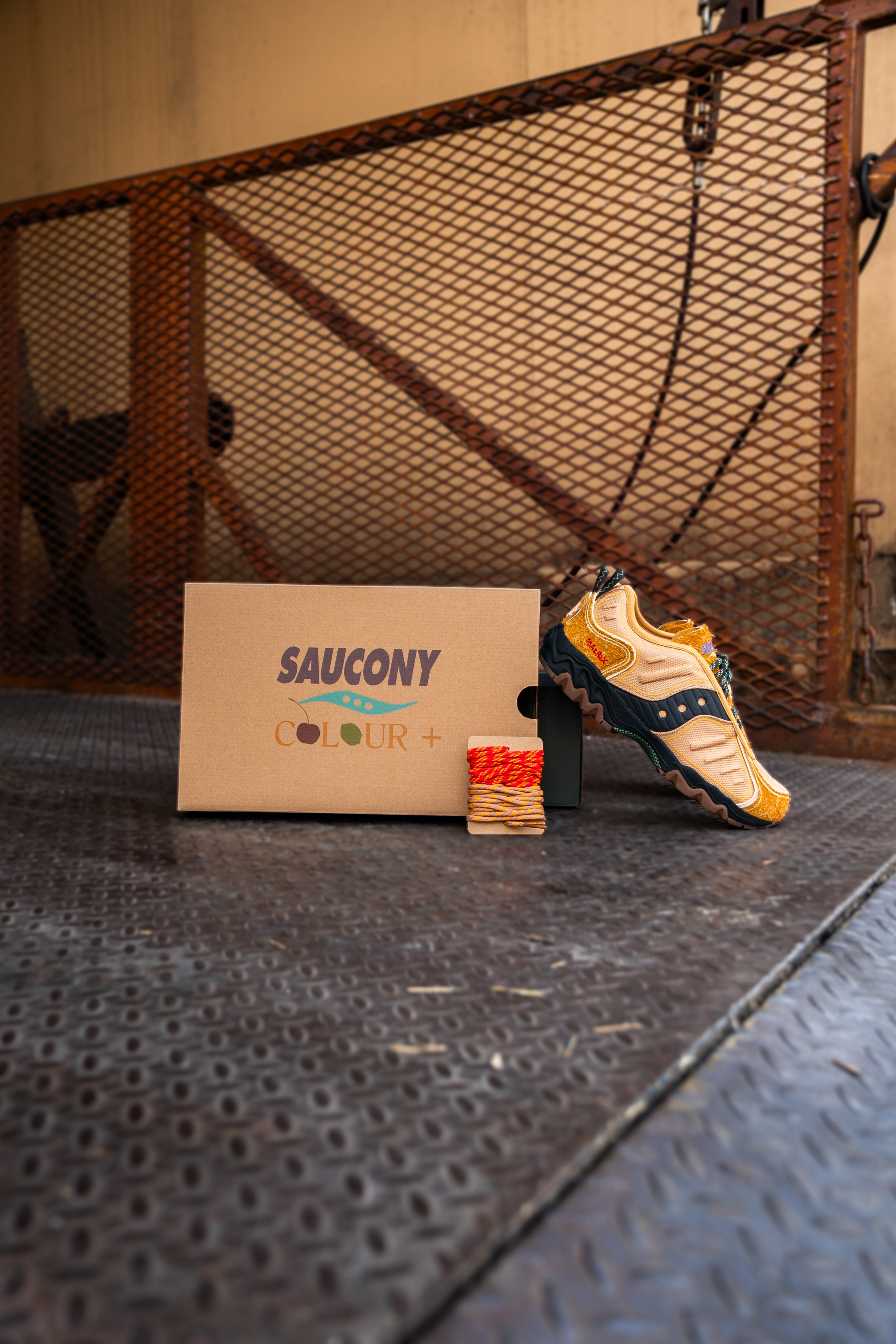 Colour Plus X Saucony "Matrix" M (Harvest Wheat)