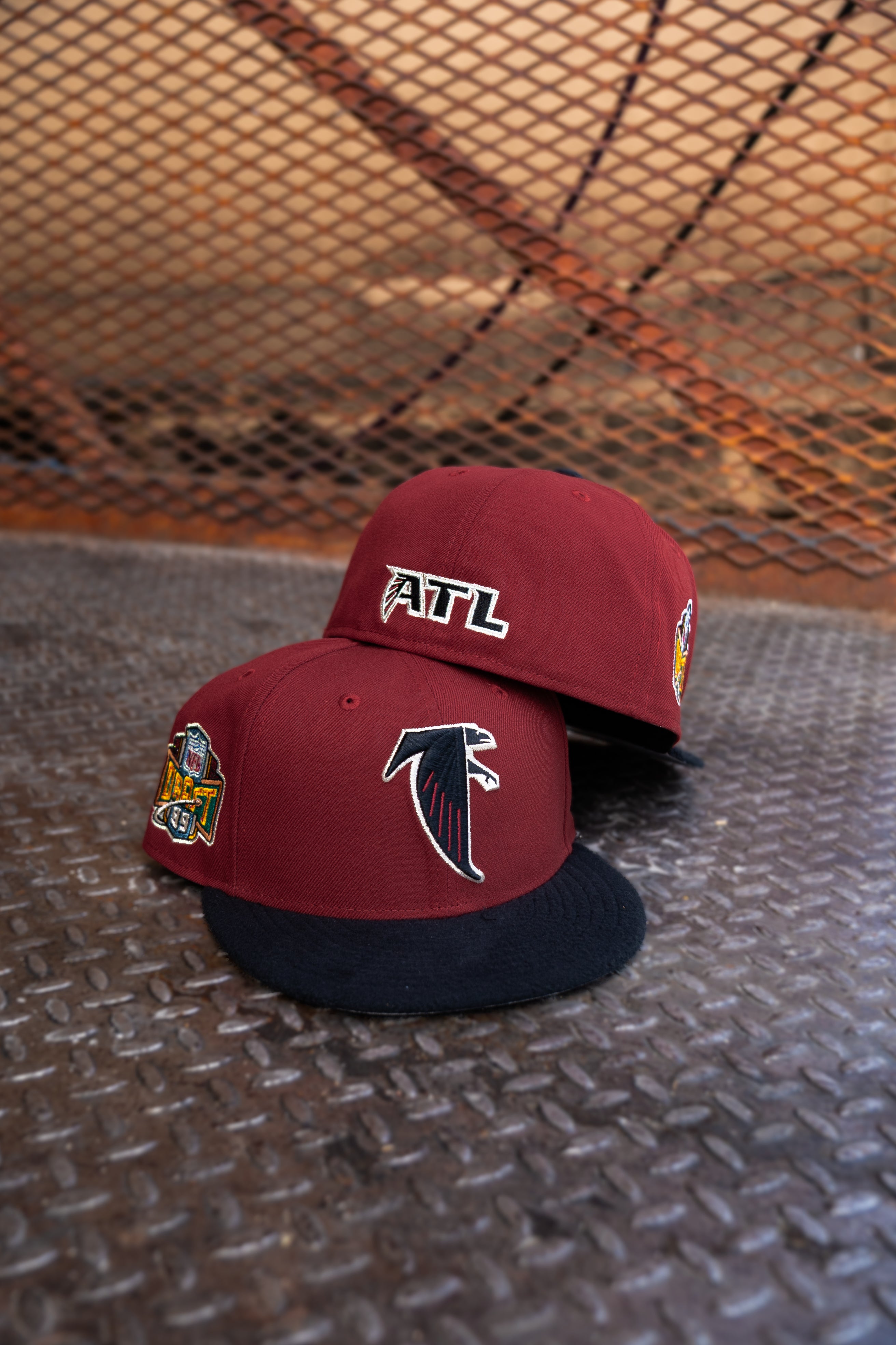 New Era Atlanta Falcons 1991 Draft Grey UV (Red/Black Fleece)  59Fifty Fitted