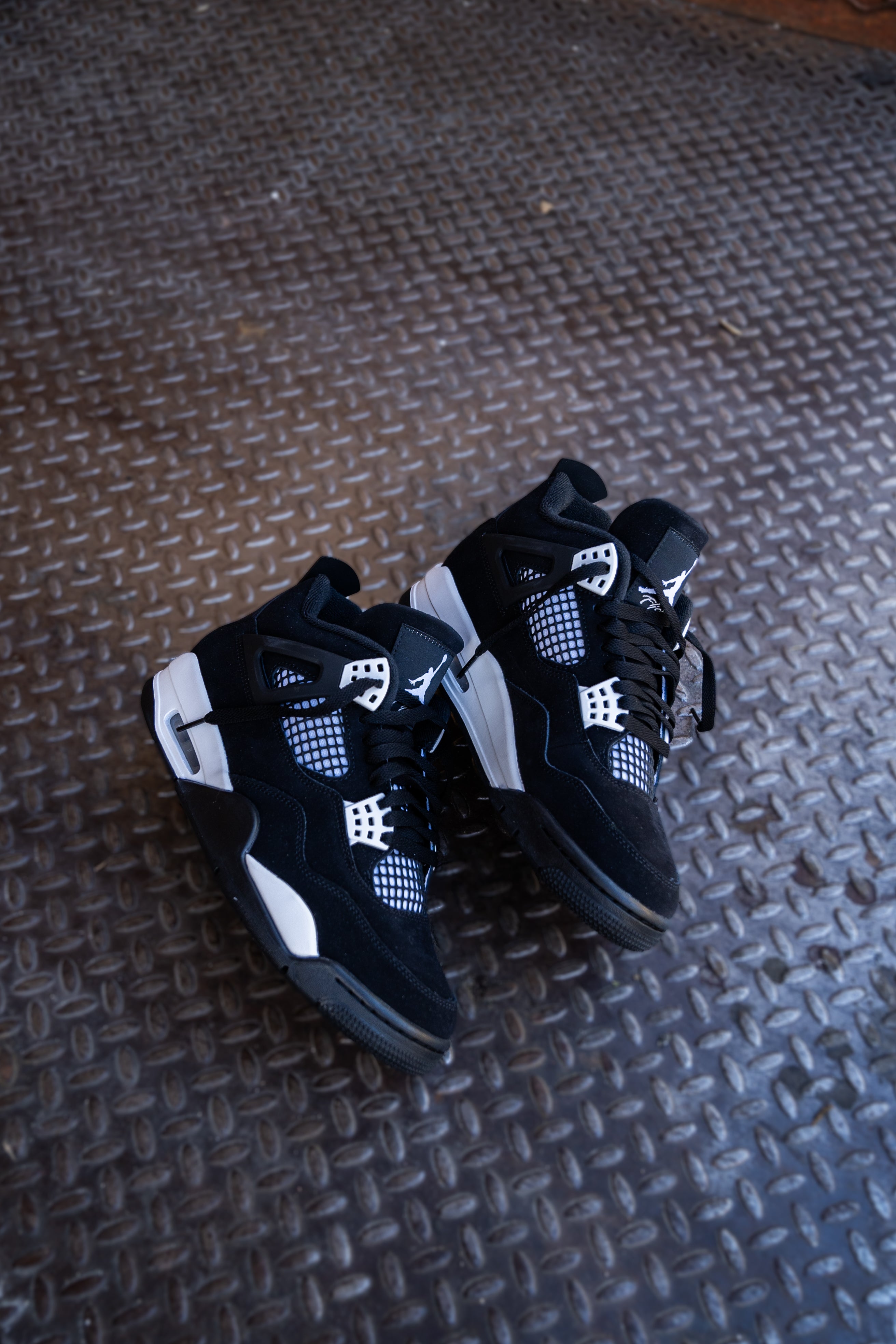 Mens Air Jordan 4 Retro Remastered (Black/White)