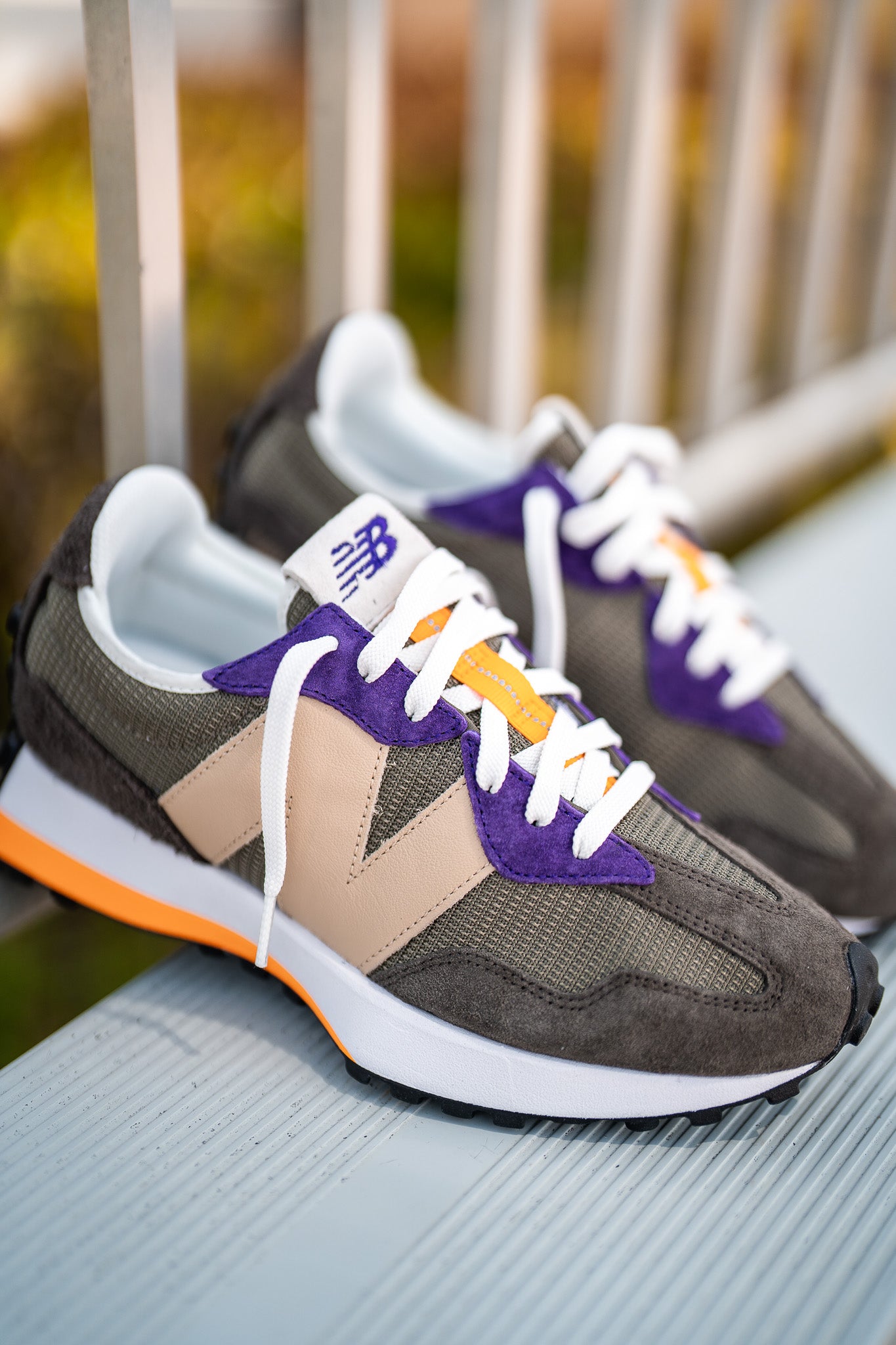 Mens New Balance 327 (Skunk) - MS327DO - New Balance