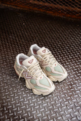 Mens New Balance 9060 (Beige/Green)