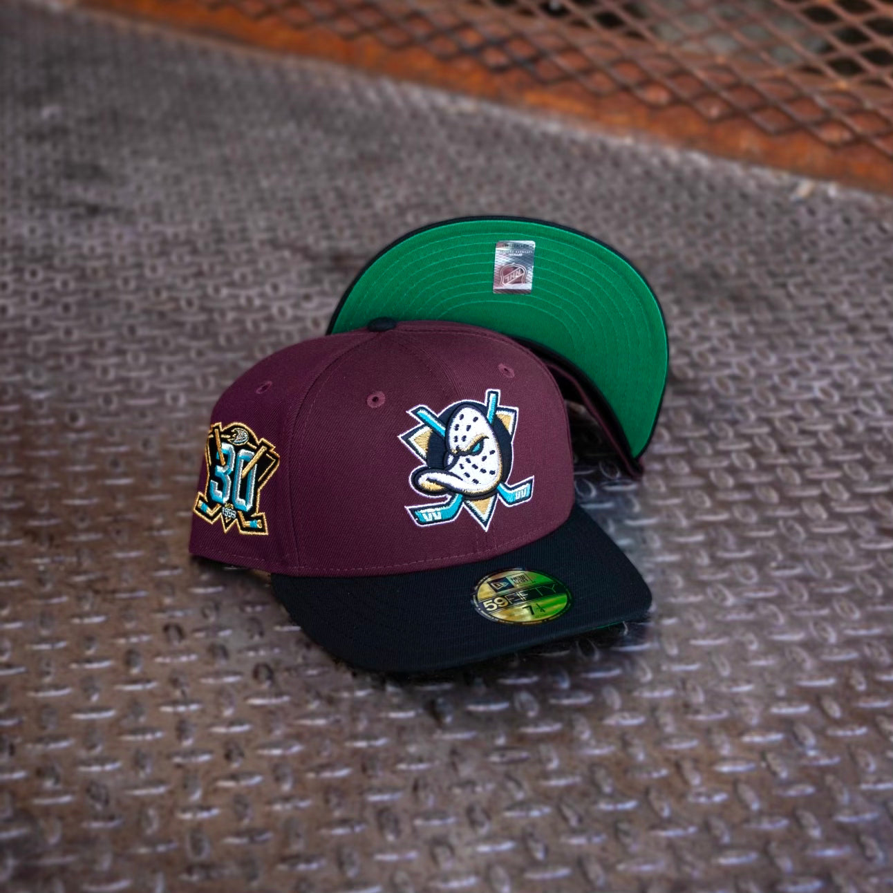 New Era Anaheim Ducks 30th Anniversary Green UV 59Fifty Fitted (Maroon/Black)