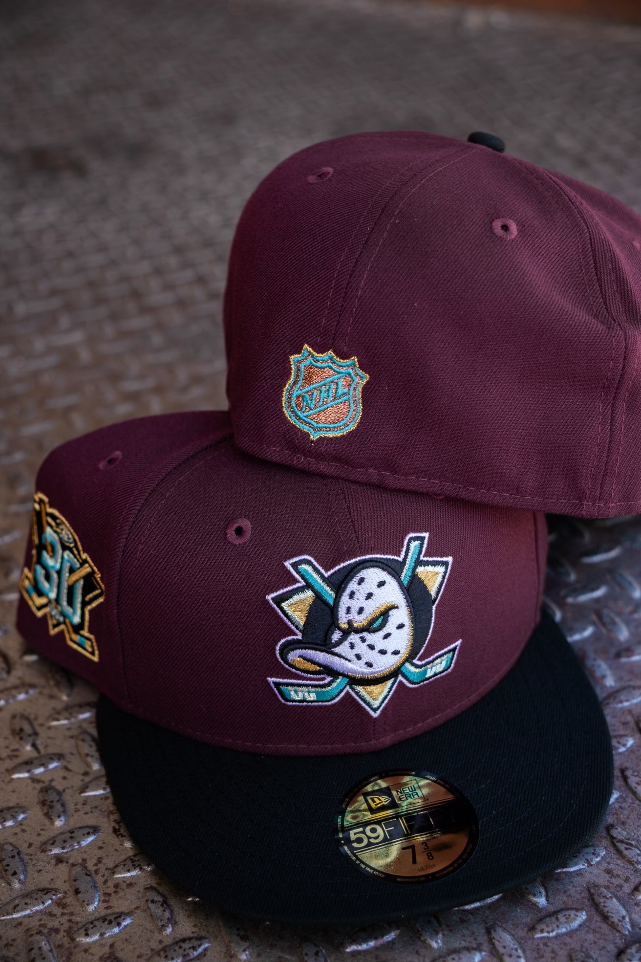 New Era Anaheim Ducks 30th Anniversary Green UV 59Fifty Fitted (Maroon/Black)