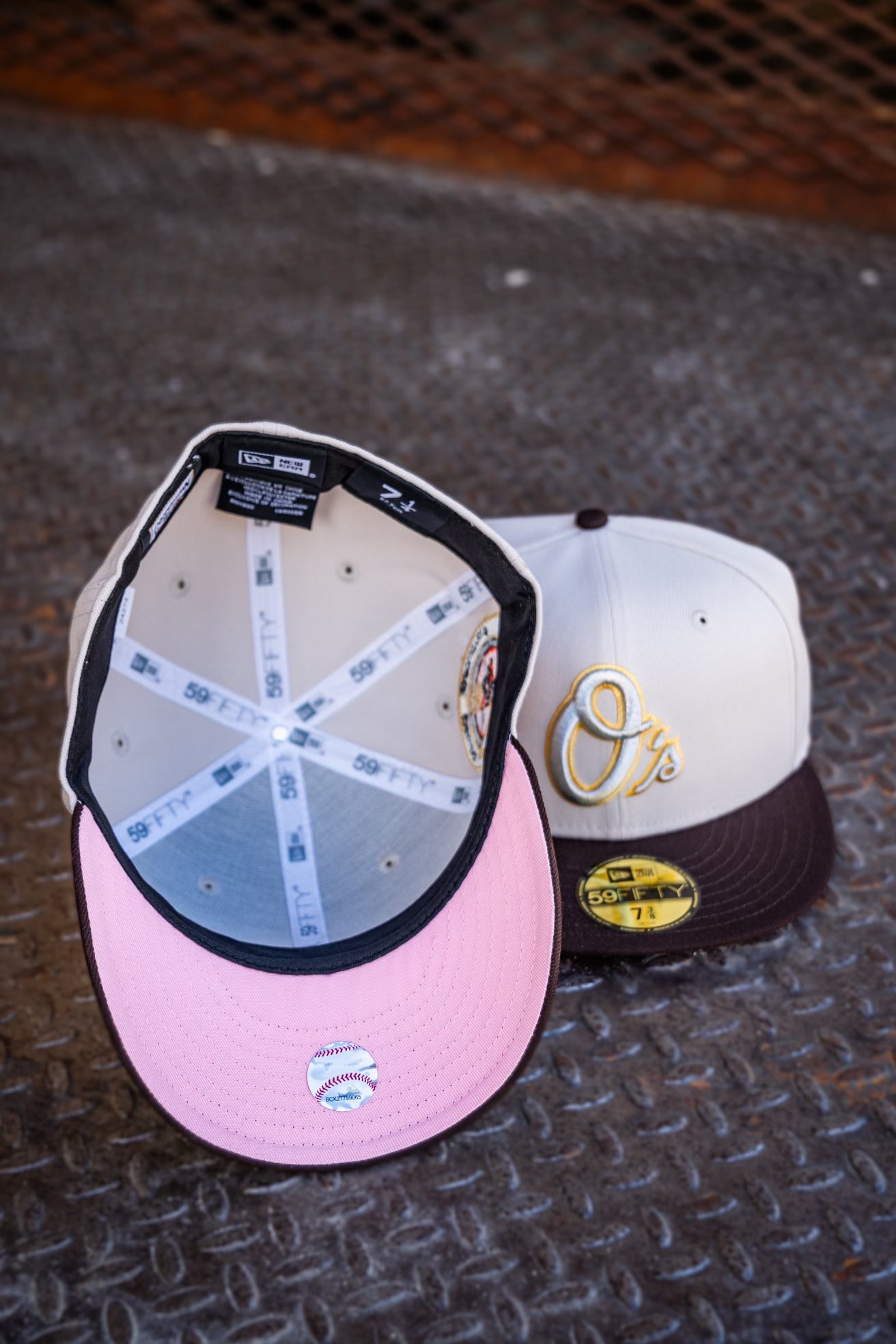 New Era Baltimore Orioles 30th Anniversary Pink UV (Stone/Walnut) 59Fifty Fitted