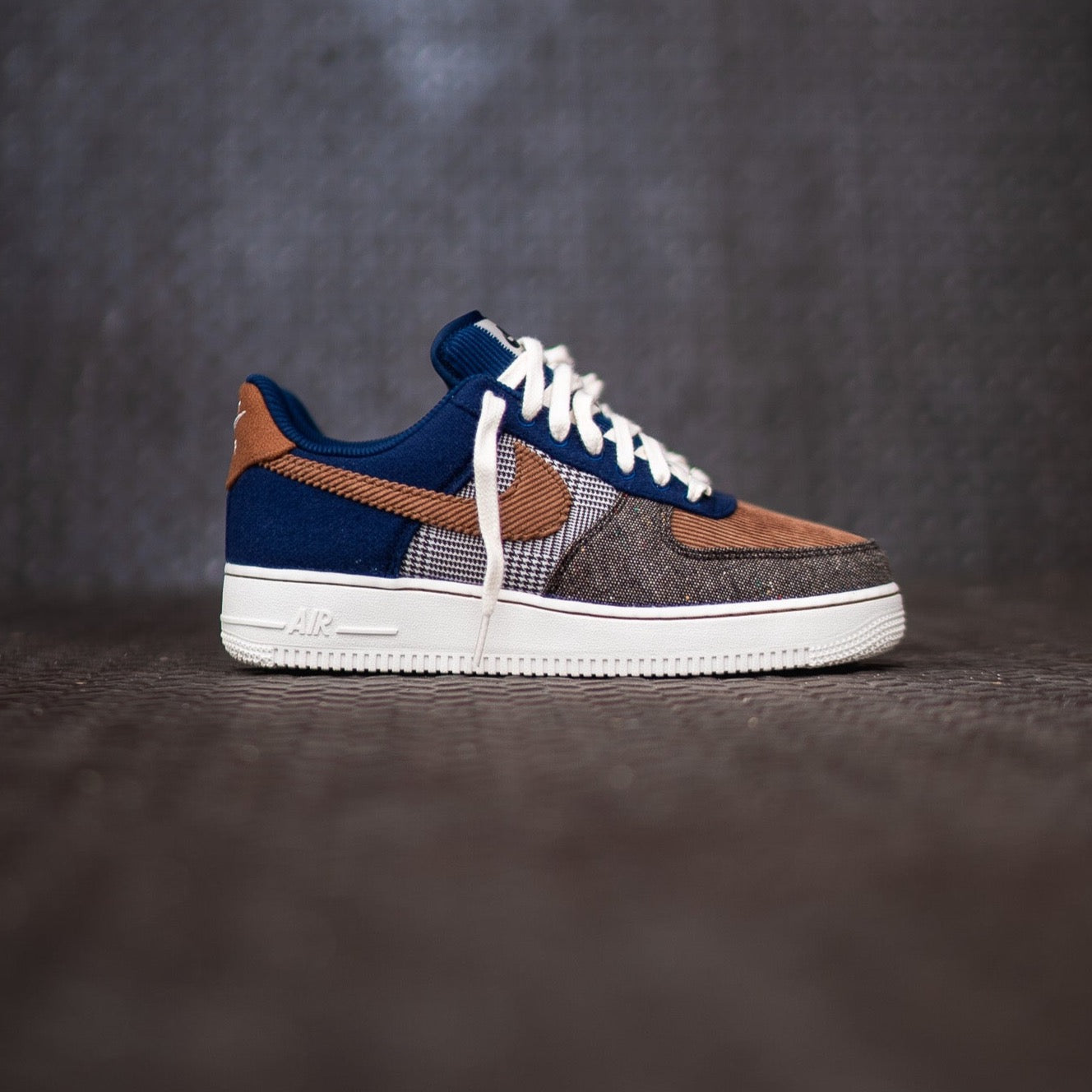 Mens Nike Air Force 1 '07 Premium (Corduroy Navy) - Nike