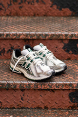 Mens New Balance 1906R (Grey/Green) - M1906REU