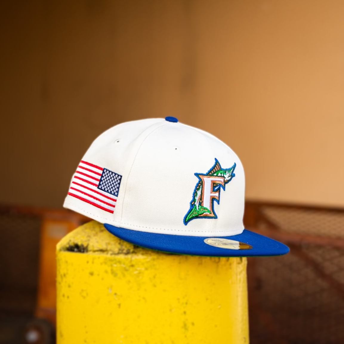 New Era Florida Marlins USA Flag Green UV (Off White/Royal) 59Fifty Fitted