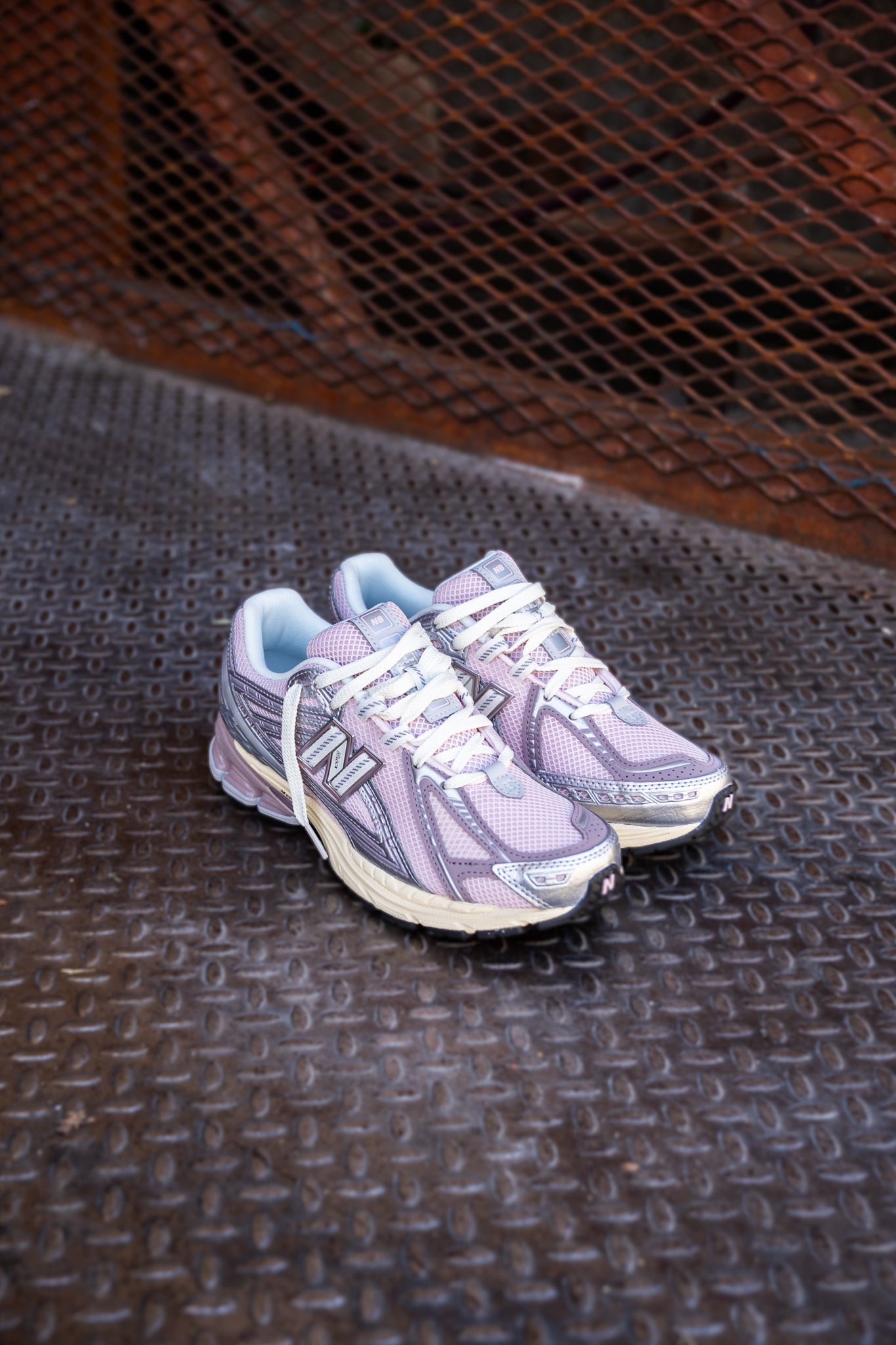 Mens New Balance 1906R (Silver/Pink) - U1906RNF