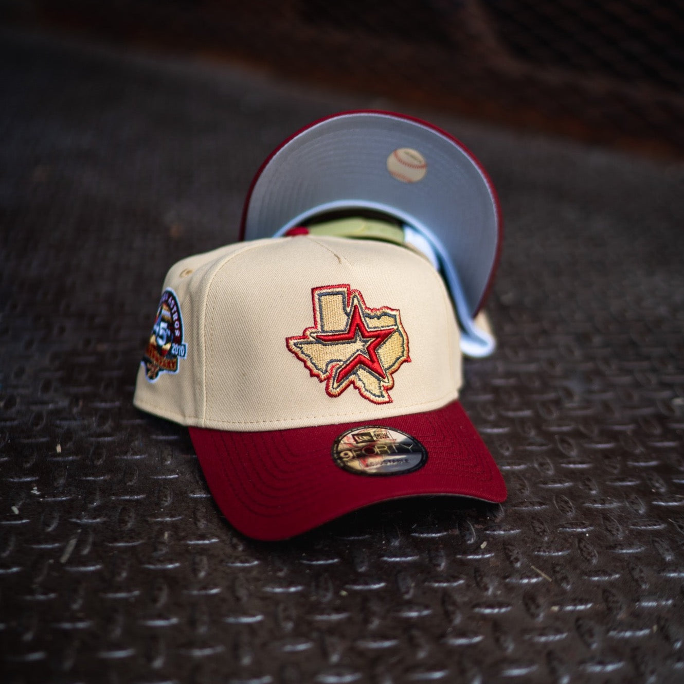 New Era Houston Astros 45th Anniversary 9FORTY A-Frame Snapback (Vegas Gold/Brick Red) - New Era