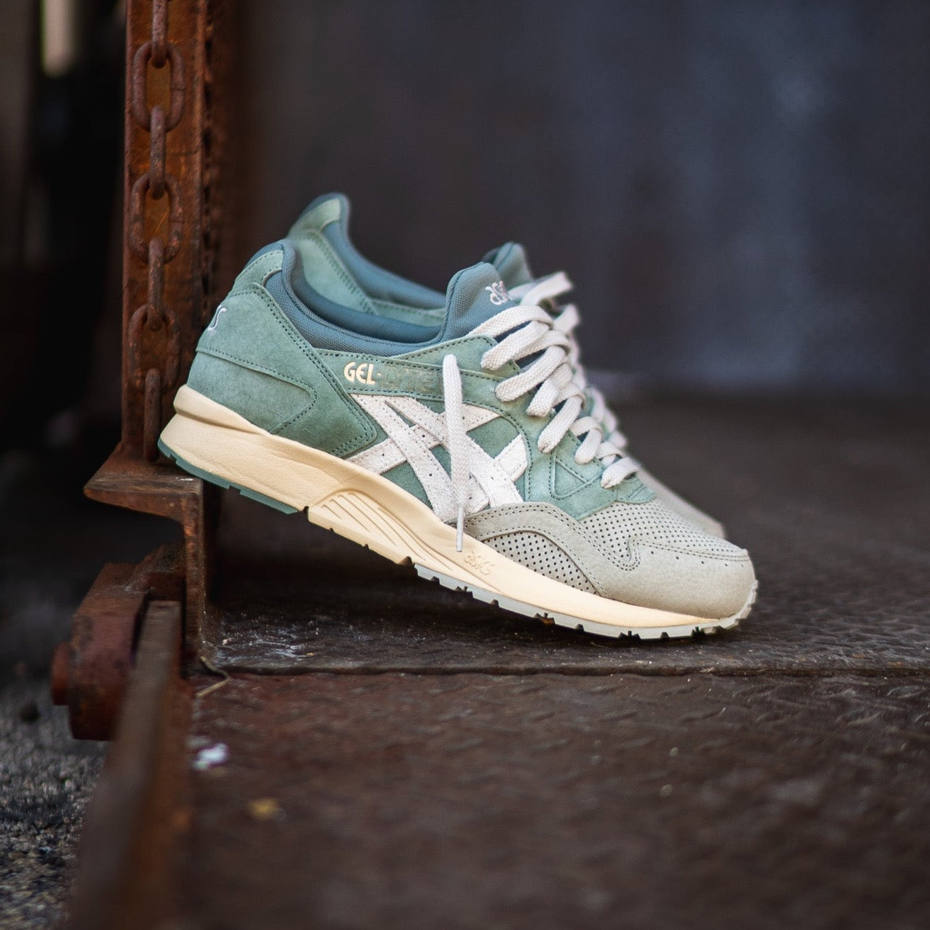 Mens Asics Gel-Lyte V (White Sage/Slate Grey) - 1203A379.021 - ASICS