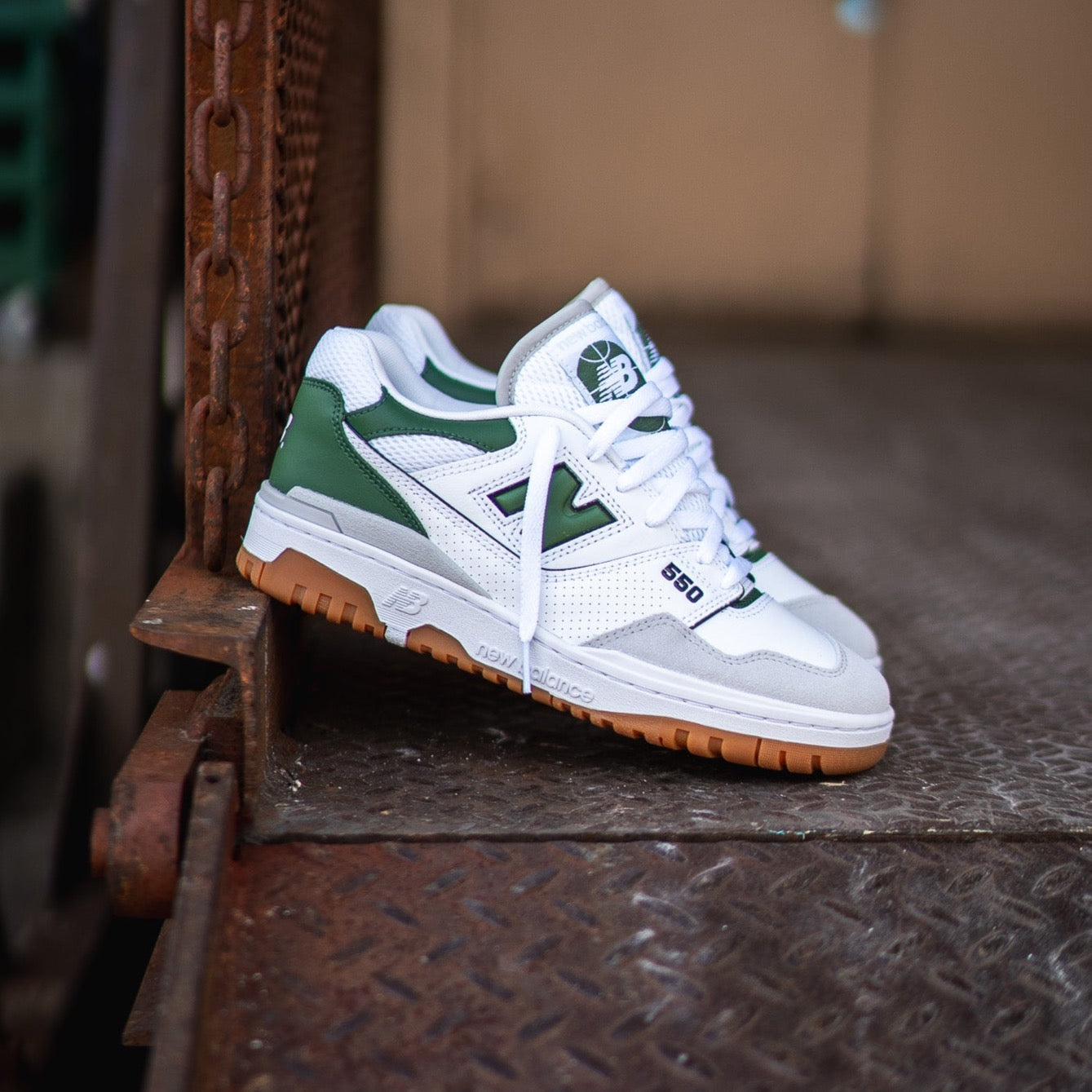 Mens New Balance 550 (White/Pine Green) - BB550ESB - SNEAKER TOWN