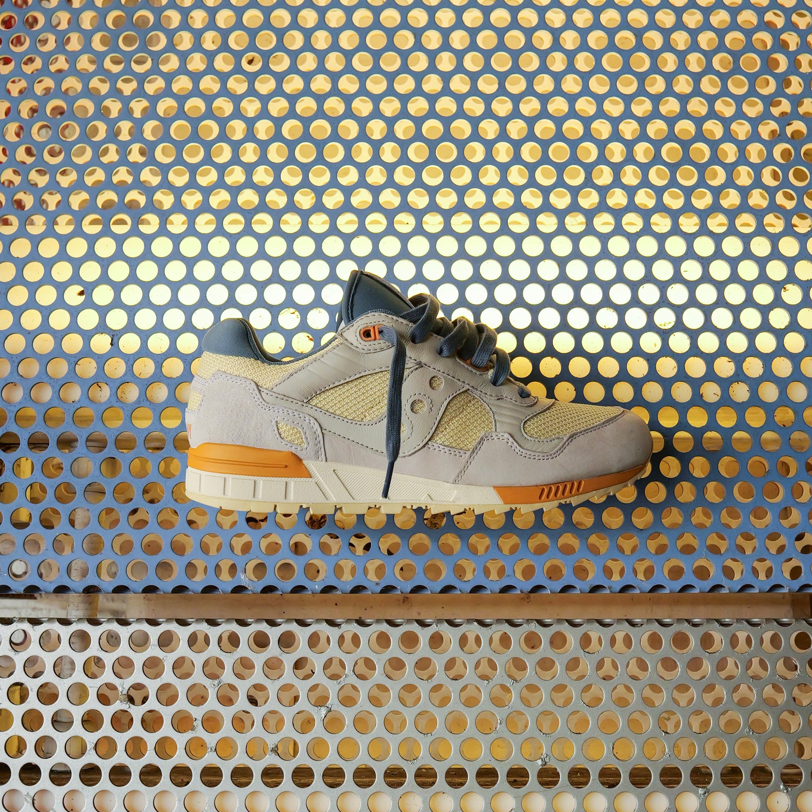 Mens Saucony Shadow 5000 (Tofu/Buckskin) - Saucony