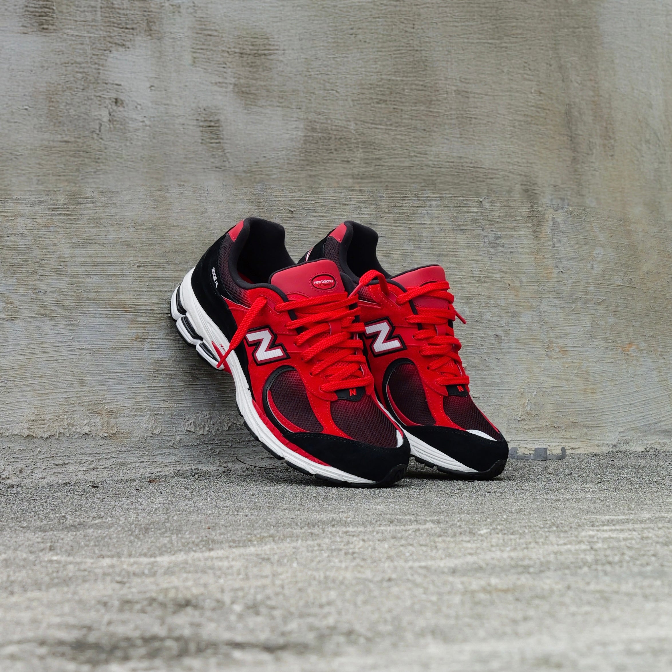 Mens New Balance 2002R (True Red/Black) - U2002RZA - New Balance
