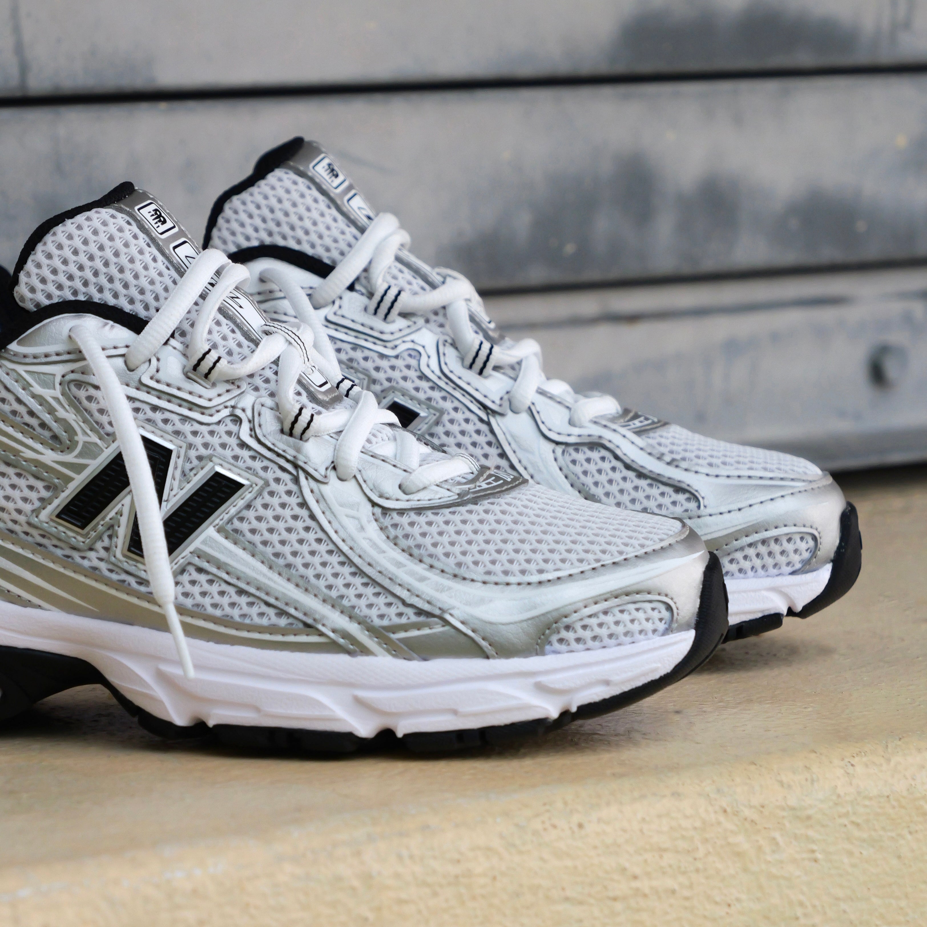 Mens New Balance 740 (White/Silver Metallic/Black) - U740NW2 - New Balance