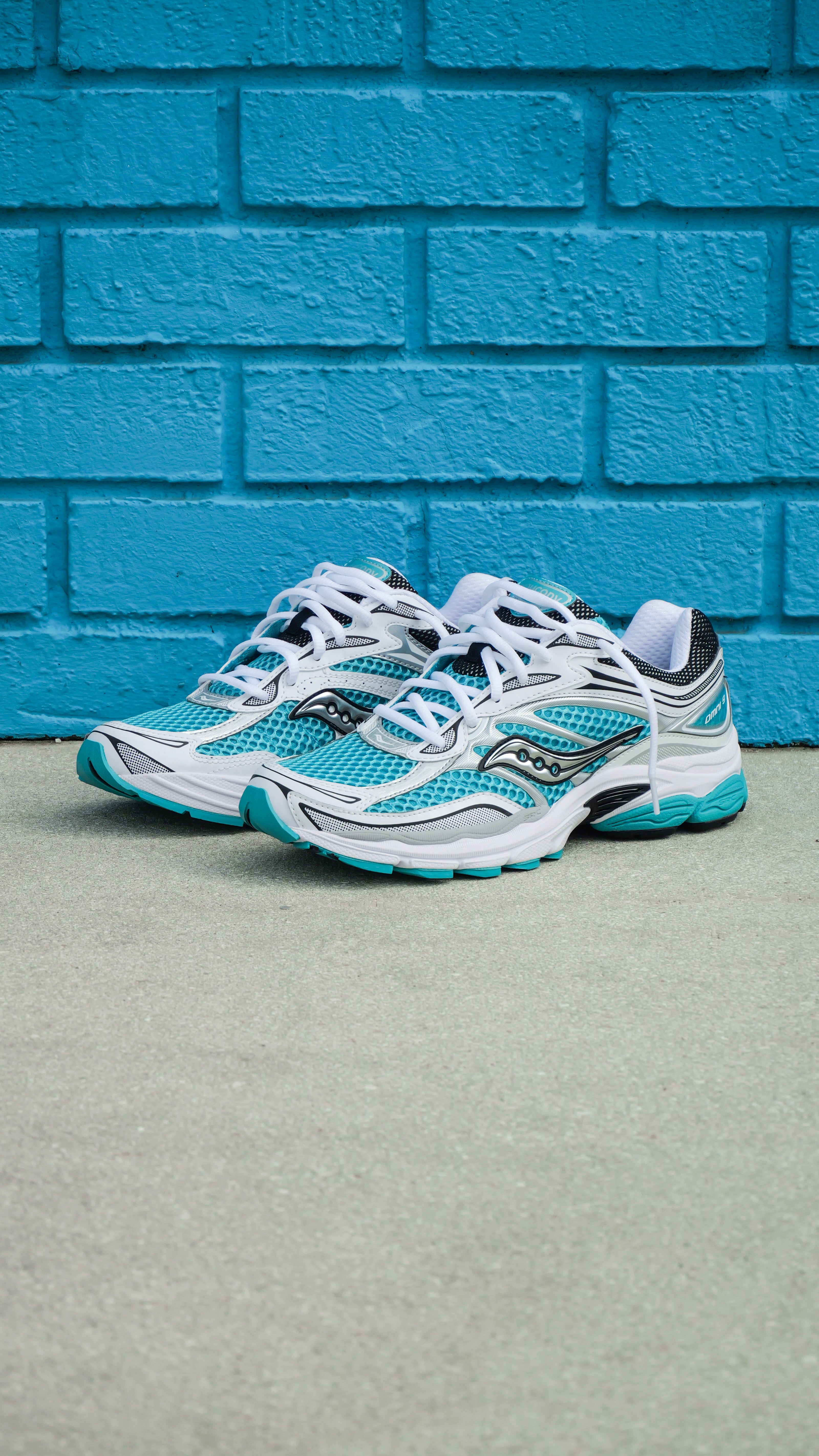 Mens Saucony ProGrid Omni 9 (Tranquil)