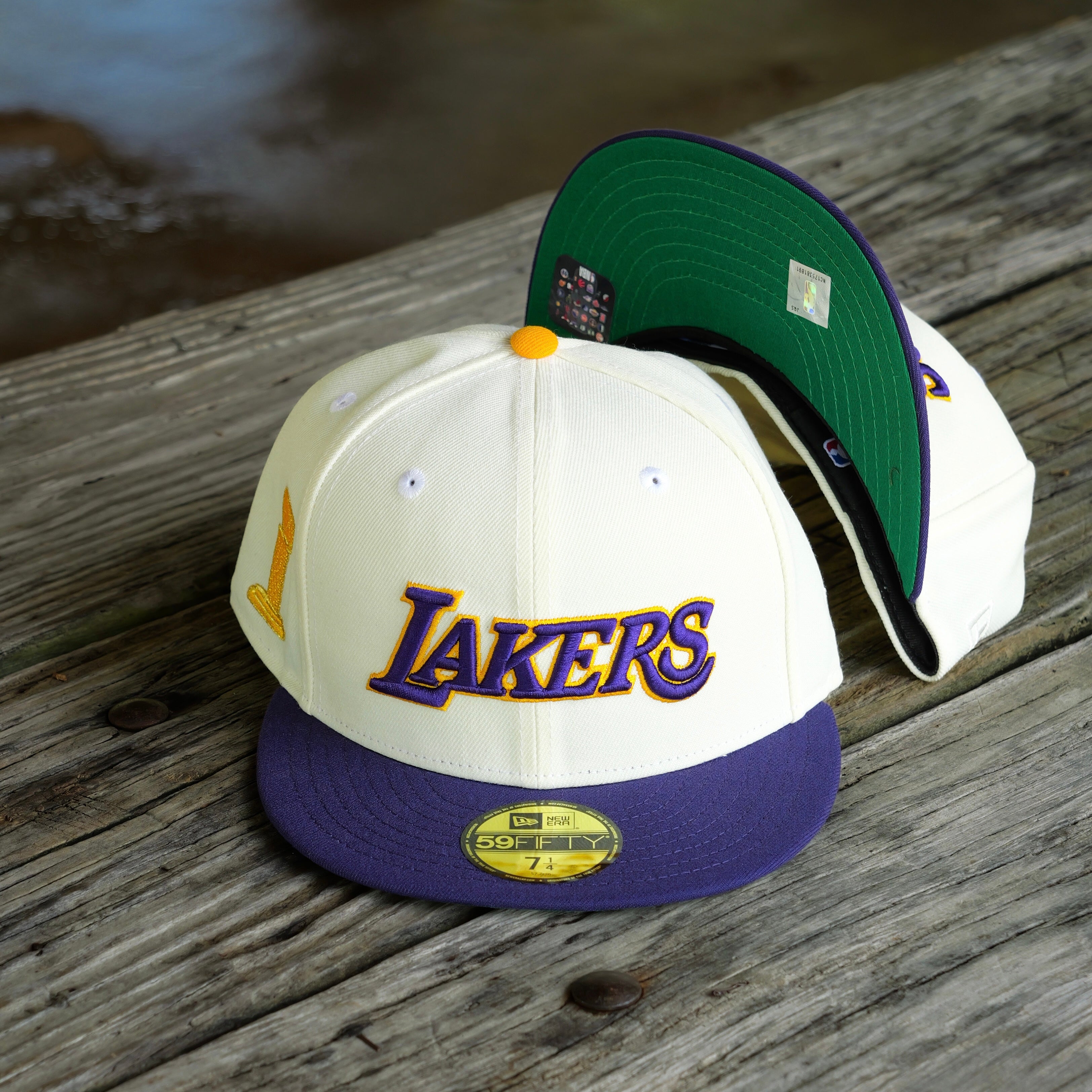 New Era Los Angeles Lakers NBA Trophy Side Patch Fitted - New Era