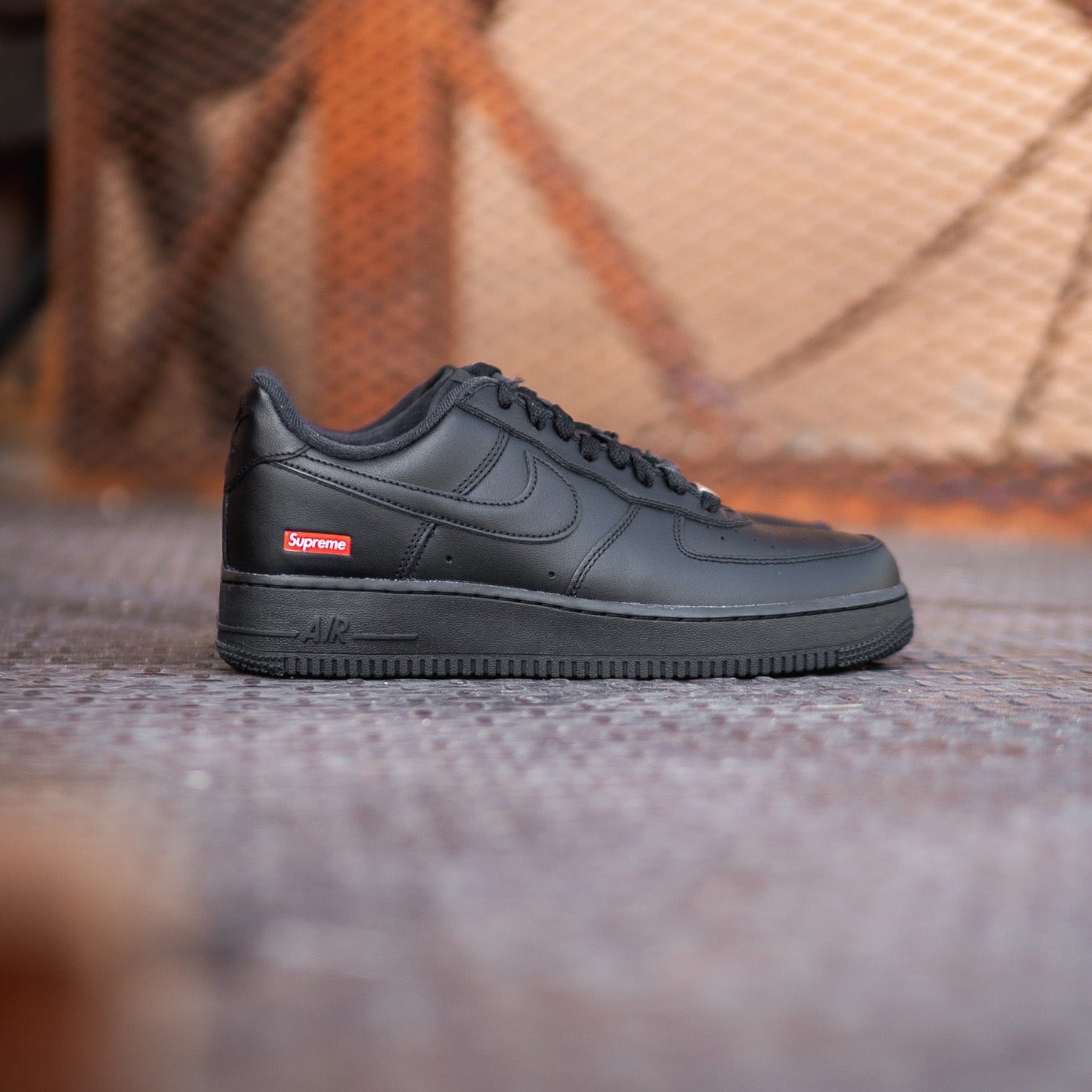 Nike x Supreme Air Force 1 Low SP Black