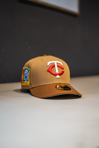 Minnesota Twins New Era Chrome/Navy M Custom 59FIFTY Fitted Hat, 7 1/8 / Chrome/Navy