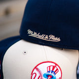 Mitchell N Ness Coop New York Yankees Homefield Fitted - Mitchell & Ness