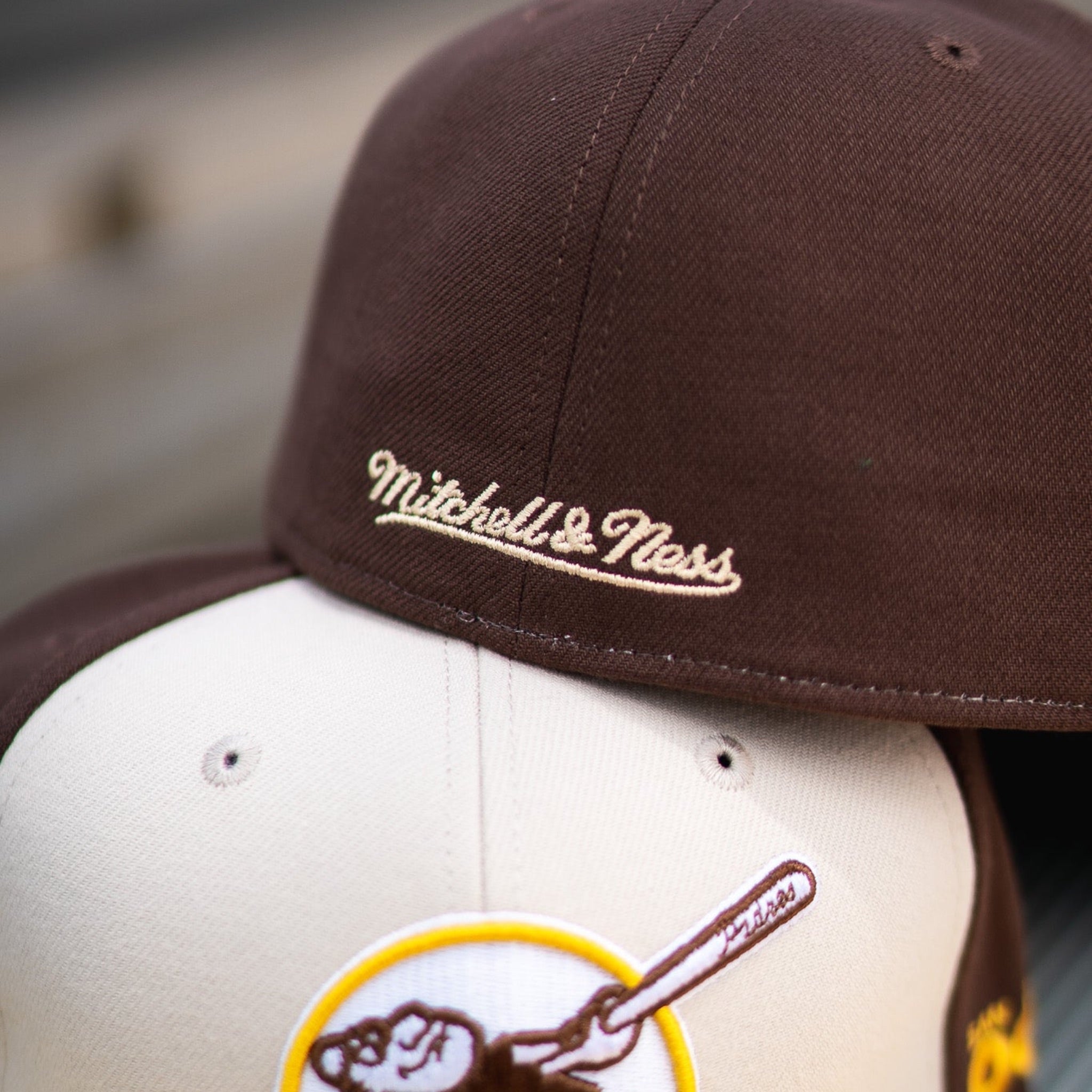 Mitchell N Ness Coop San Diego Padres Homefield Fitted - Mitchell & Ness