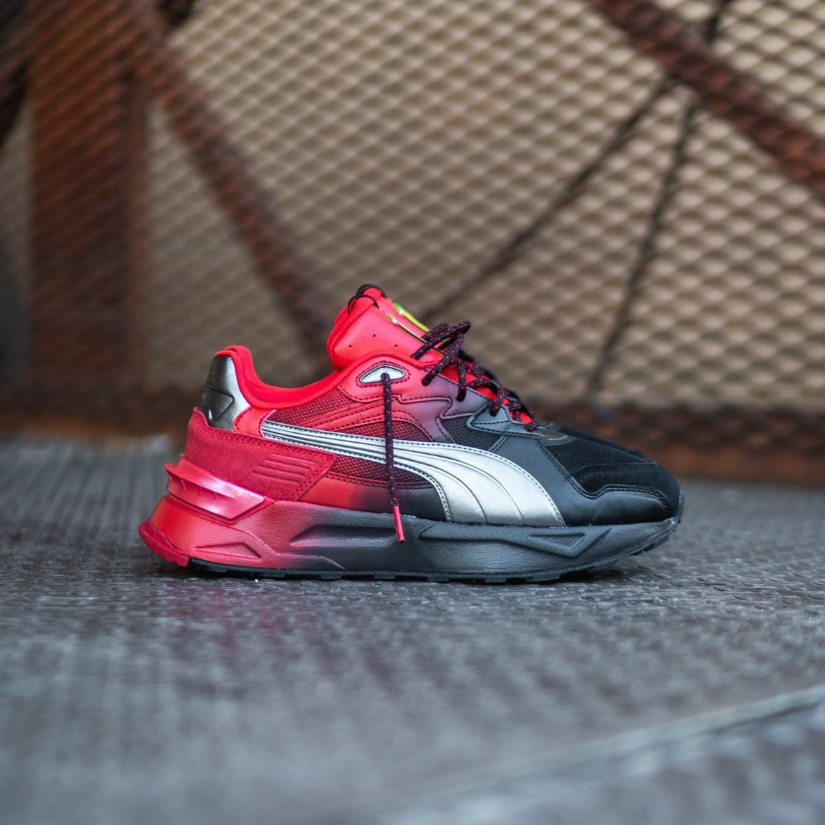 Men's Puma x Ferrari Mirage Sport (Black) - Puma